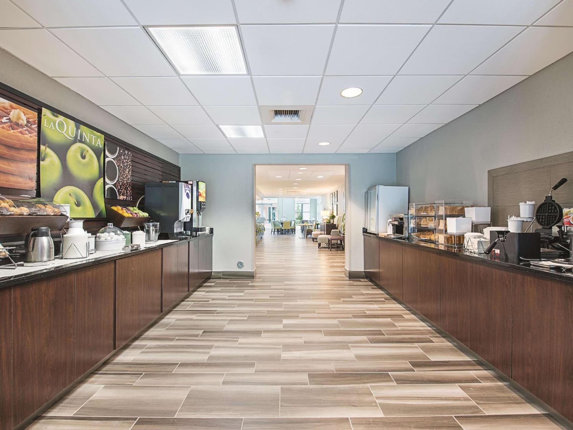 La Quinta by Wyndham Plantation at SW 6th St gallery photo in Plantation, FL — image 25