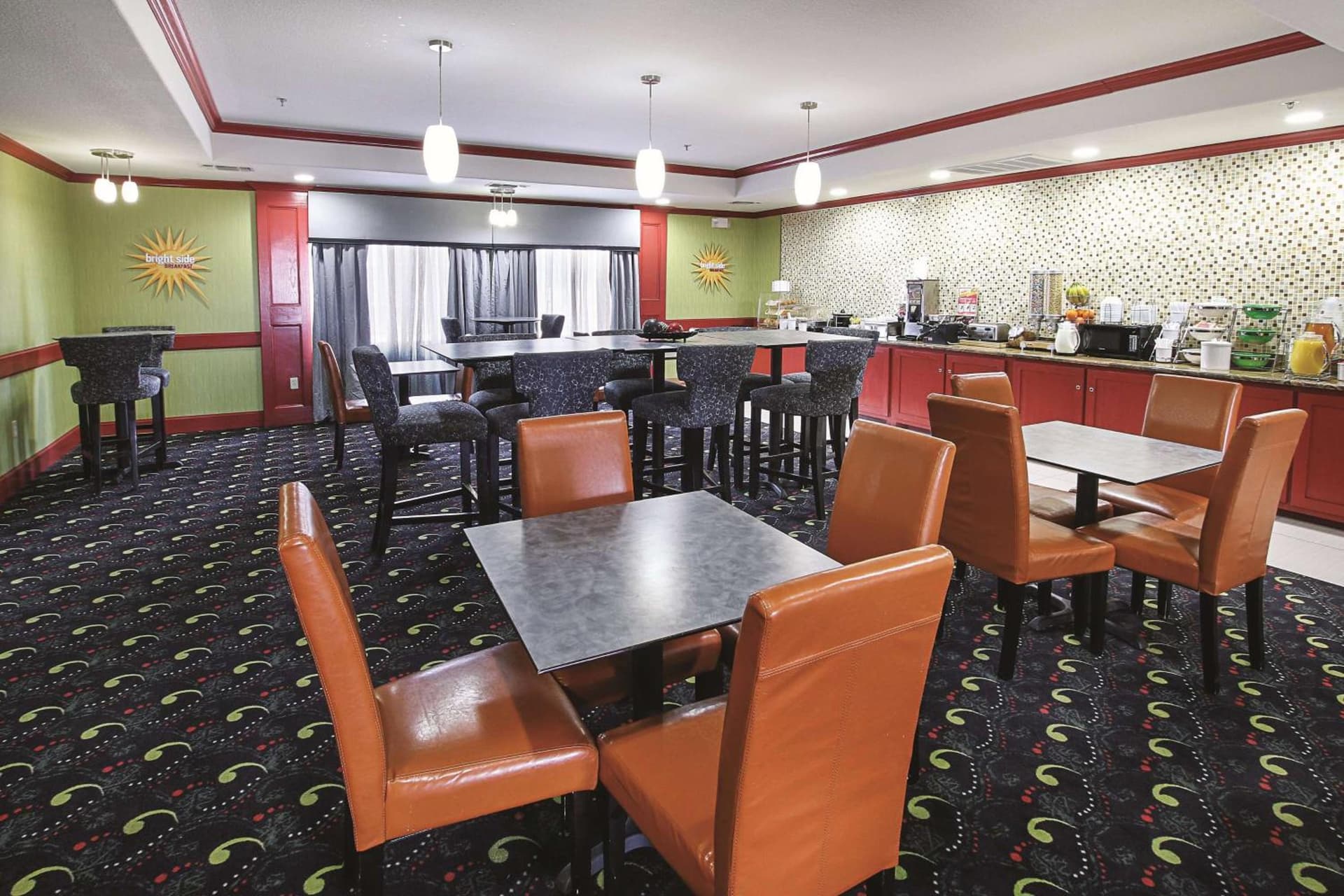 La Quinta Inn & Suites by Wyndham South Dallas - Hutchins gallery photo in Hutchins, TX — image 24