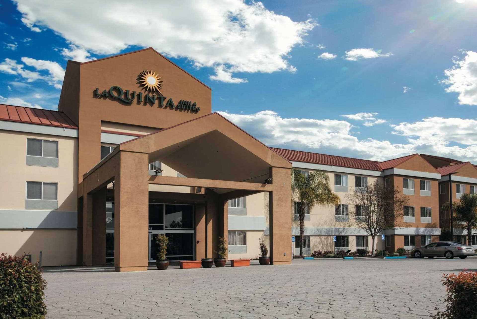 La Quinta by Wyndham Dublin - Pleasanton featured exterior or lobby in Dublin, CA — similar hotel
