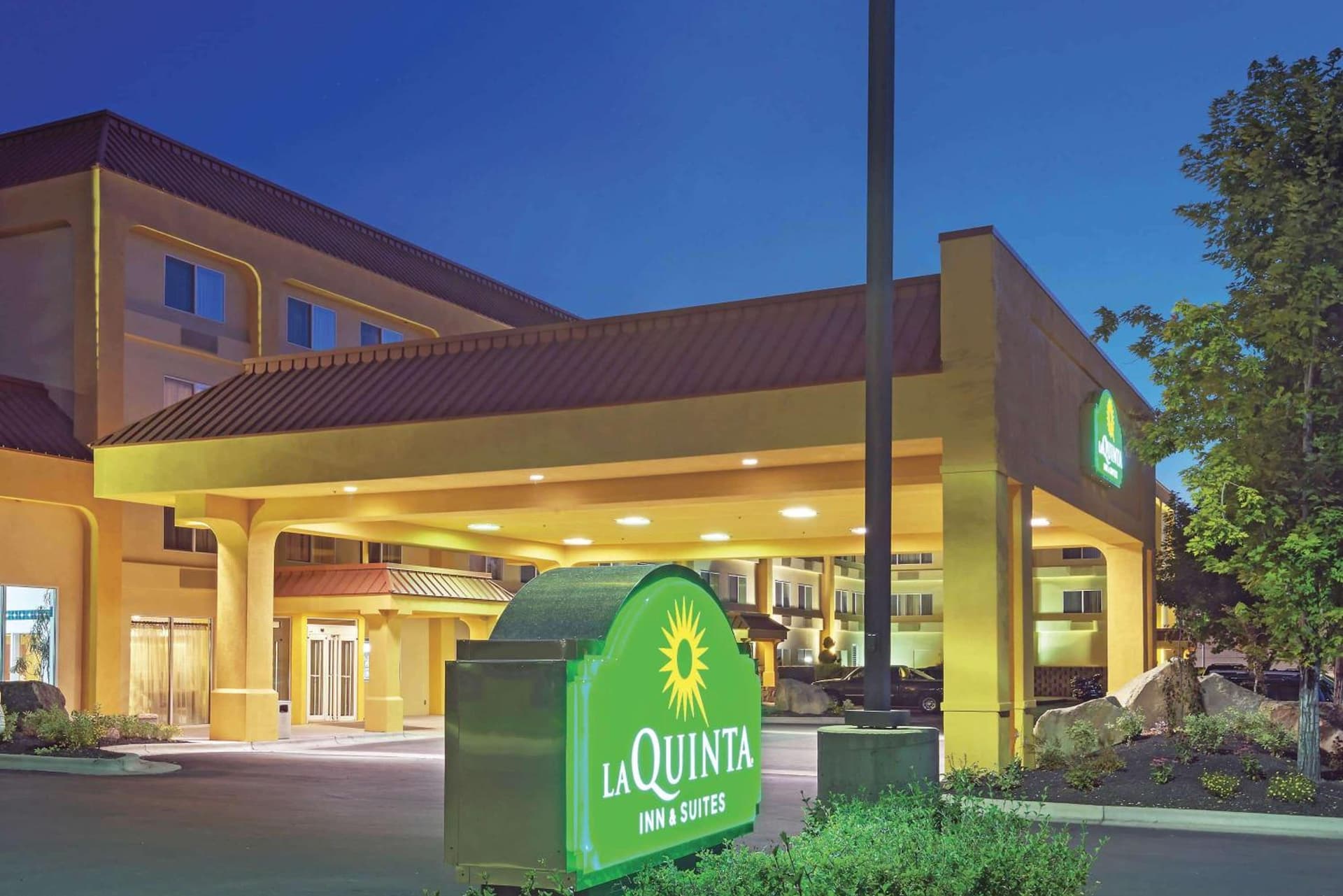 La Quinta by Wyndham Boise Towne Square featured exterior or lobby in Boise, ID — similar hotel