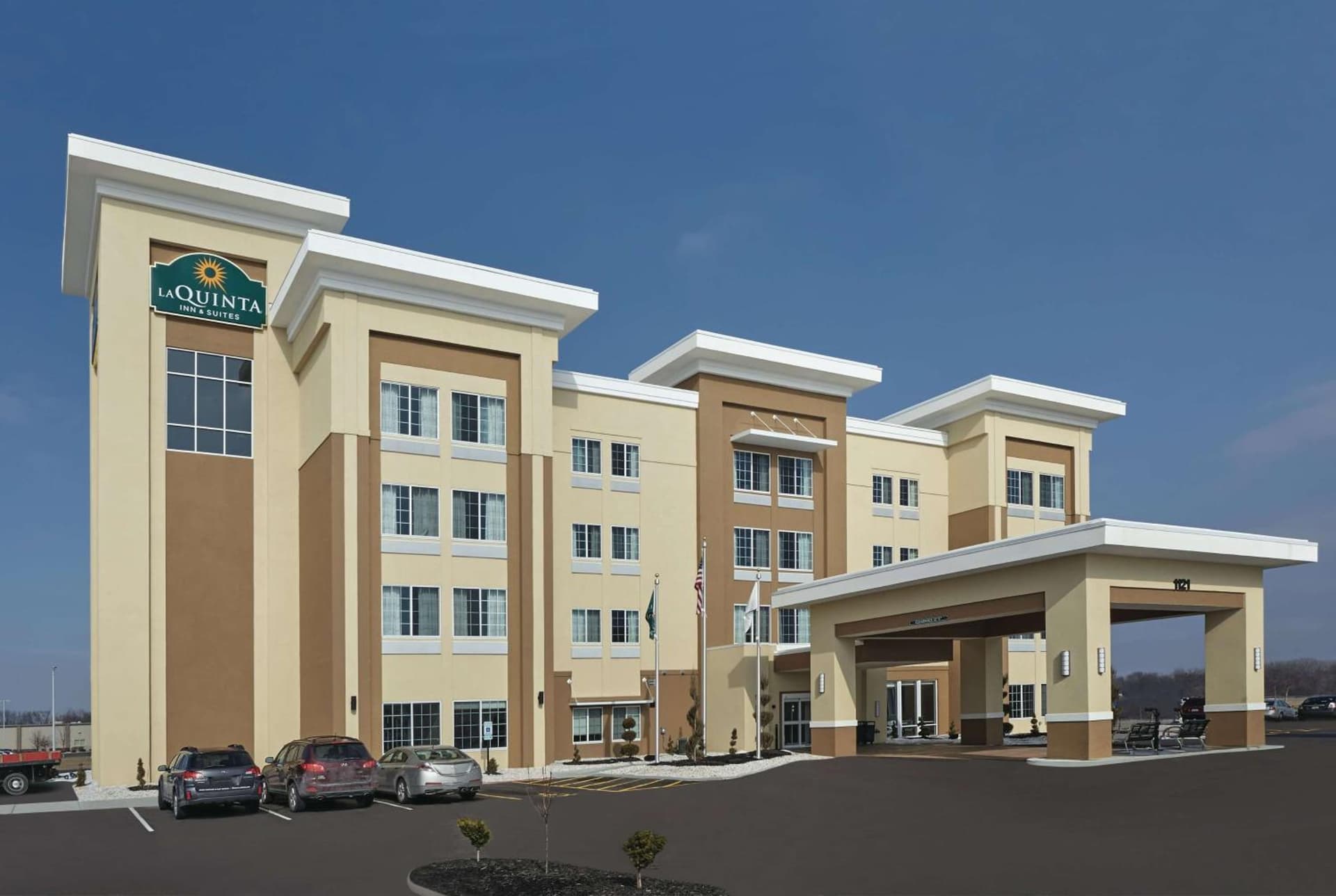 La Quinta by Wyndham Springfield IL interior in Springfield, IL — gallery photo 2