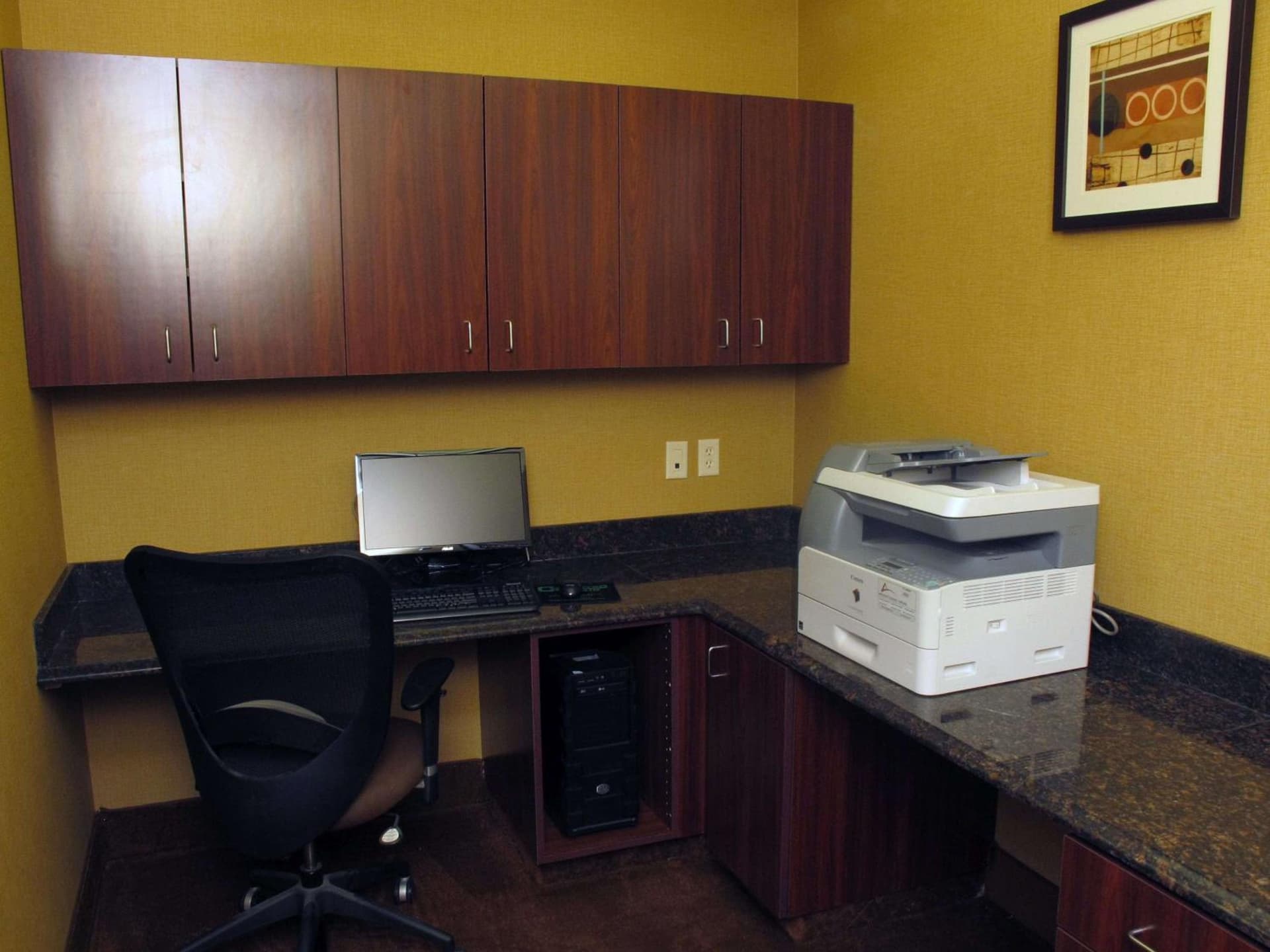 La Quinta by Wyndham Bismarck gallery photo in Bismarck, ND — image 19