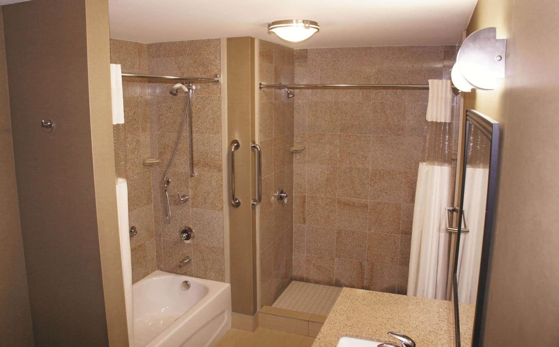 La Quinta by Wyndham Bellingham gallery photo in Bellingham, WA — image 65