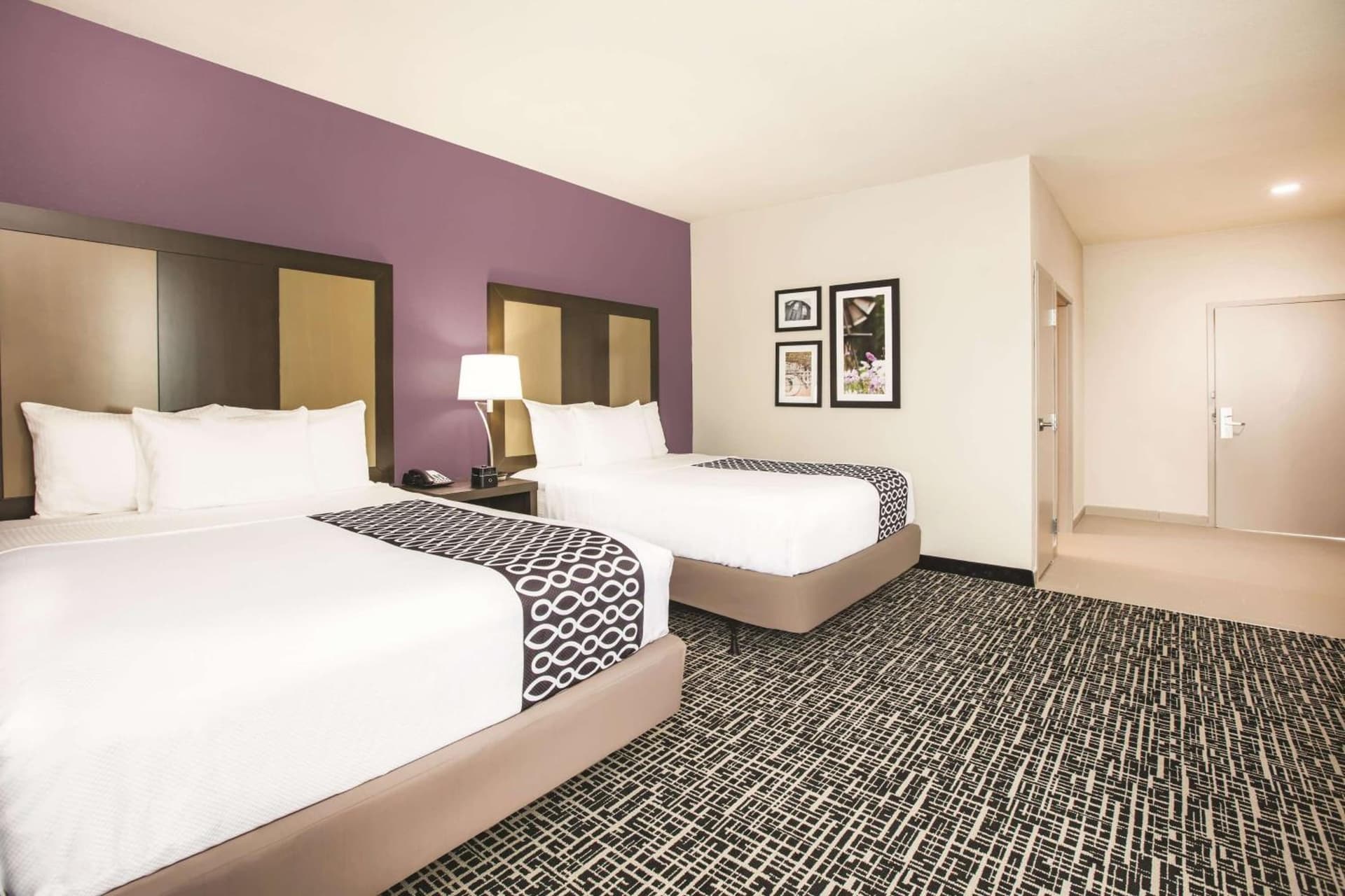 La Quinta by Wyndham Dallas Plano - The Colony gallery photo in The Colony, TX — image 11