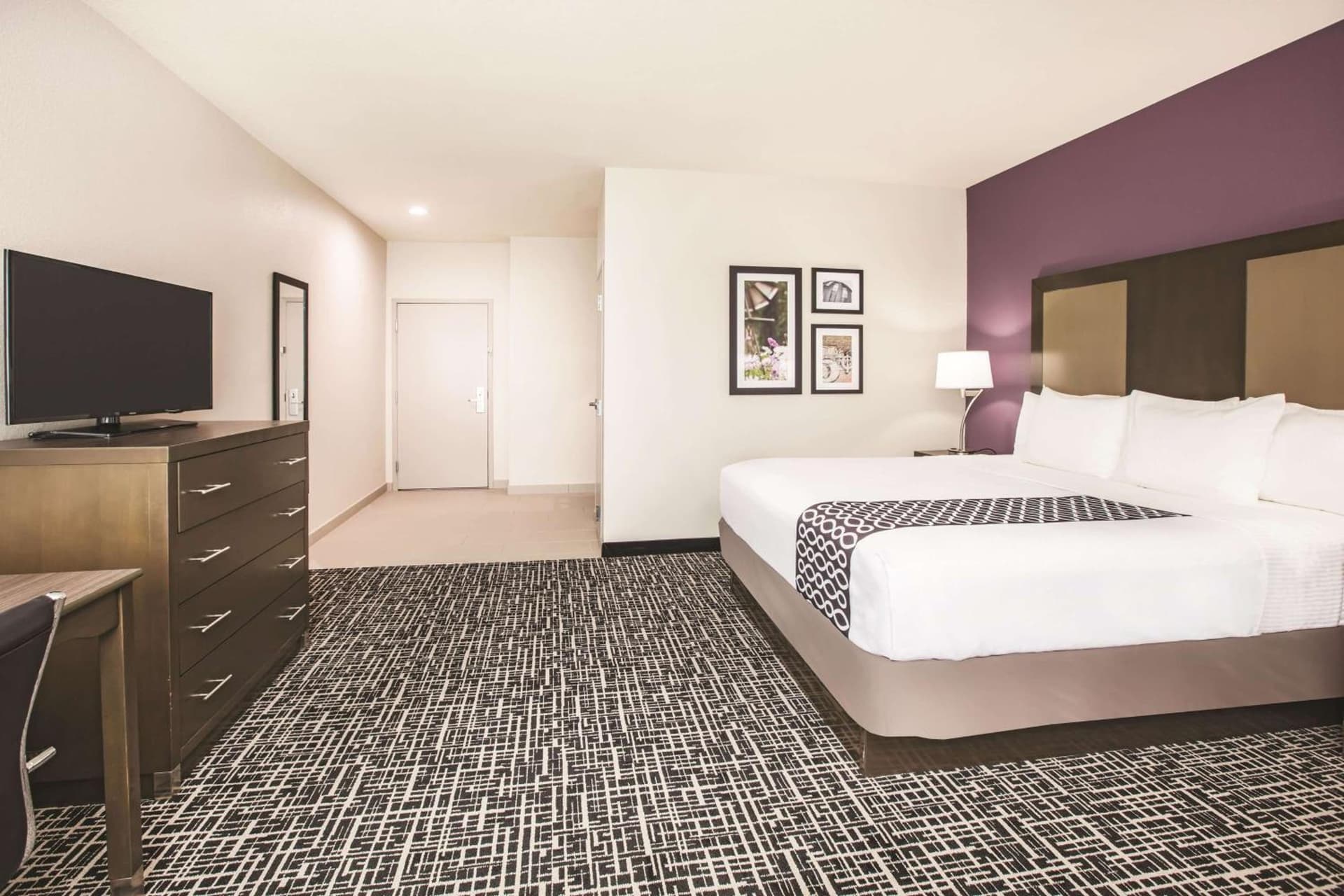 La Quinta by Wyndham Dallas Plano - The Colony gallery photo in The Colony, TX — image 5