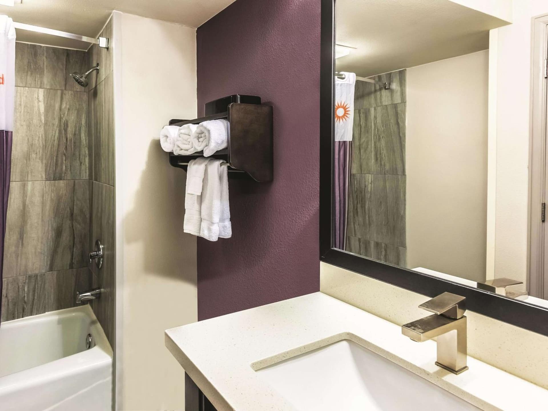 La Quinta by Wyndham Colorado Springs North gallery photo in Colorado Springs, CO — image 31