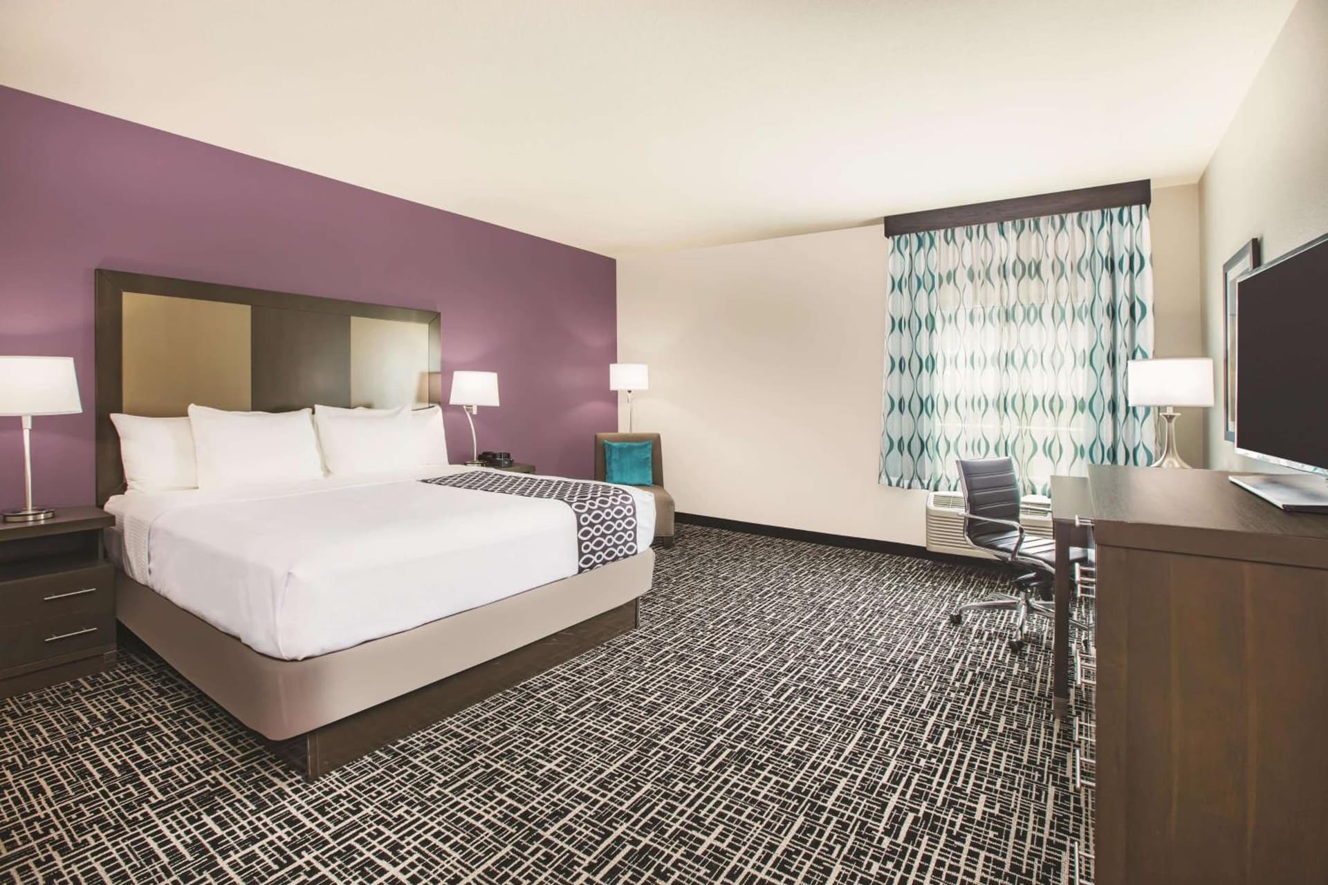 La Quinta by Wyndham Dallas Plano - The Colony gallery photo in The Colony, TX — image 25