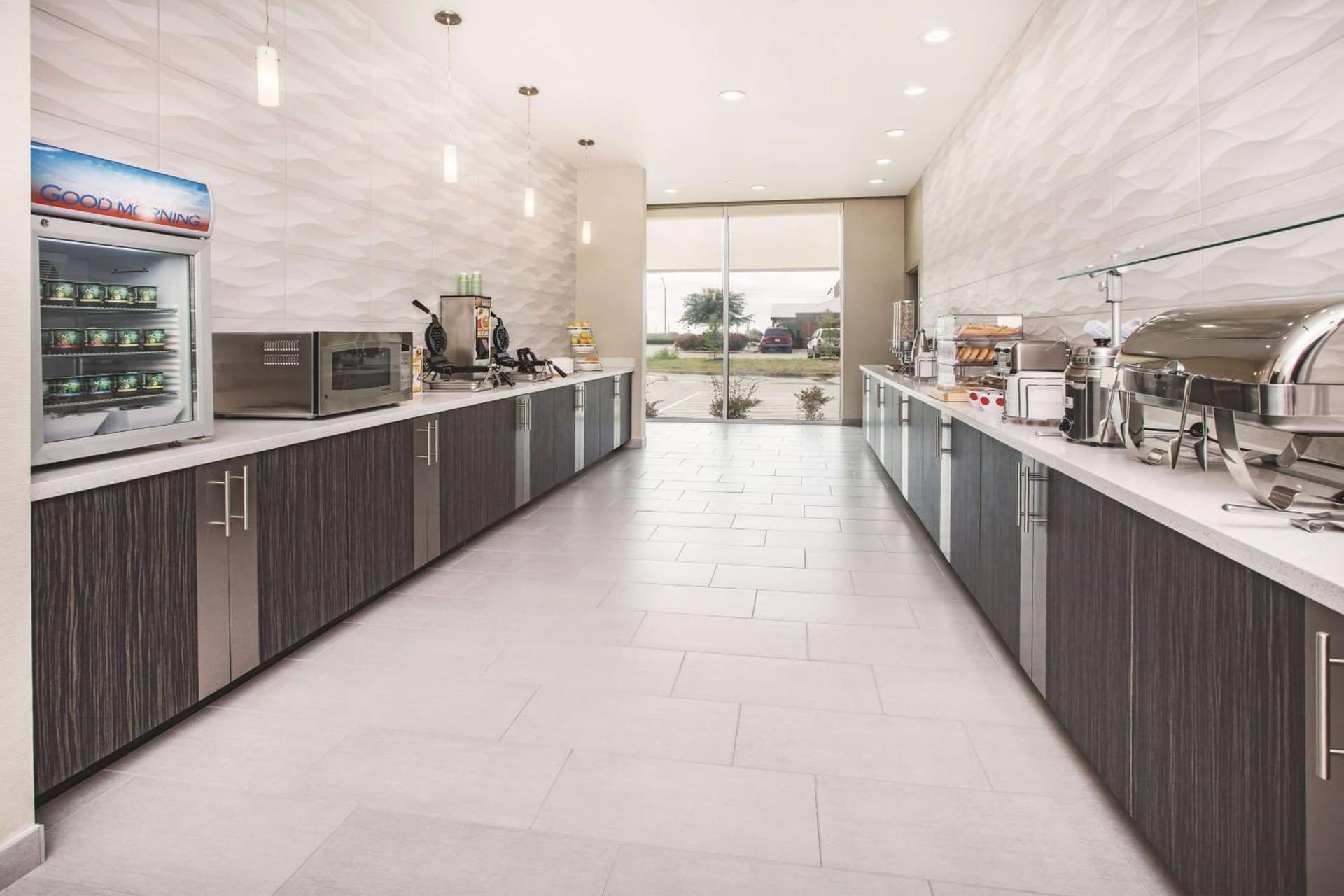 La Quinta by Wyndham Dallas Plano - The Colony gallery photo in The Colony, TX — image 13