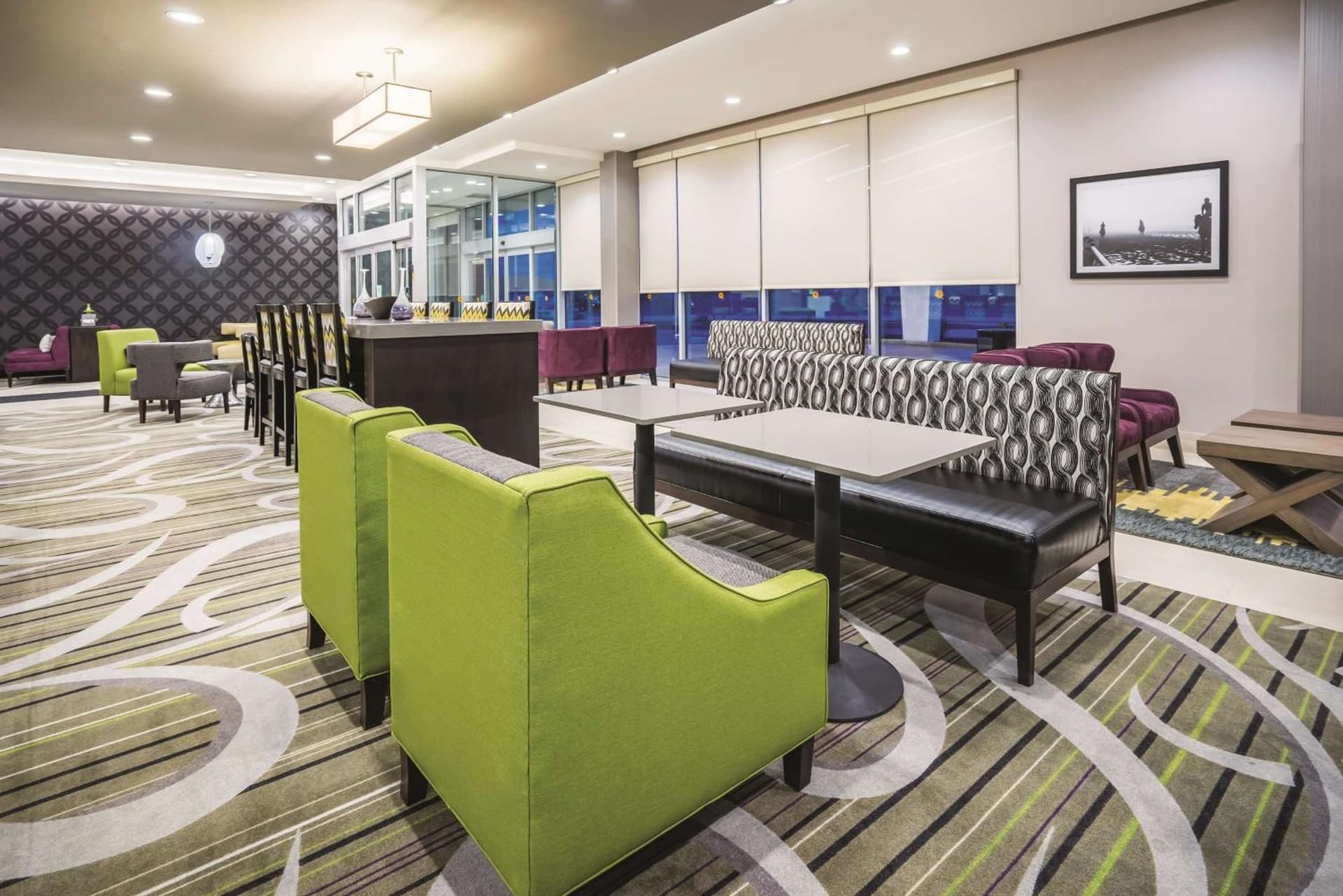 La Quinta Inn & Suites by Wyndham Clifton Park Saratoga Area 1749 Route 9 gallery photo in Clifton Park, NY — image 25