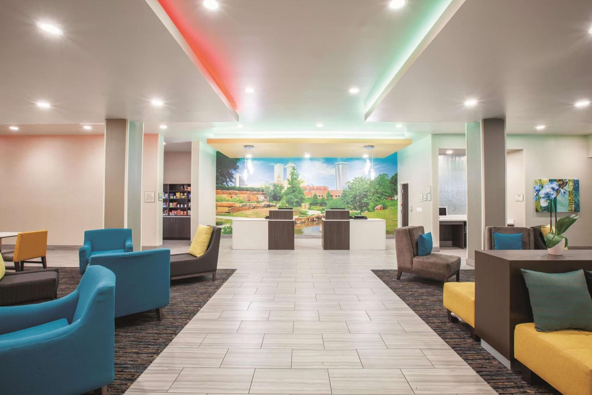 La Quinta by Wyndham Tulsa Broken Arrow gallery photo in Broken Arrow, OK — image 21