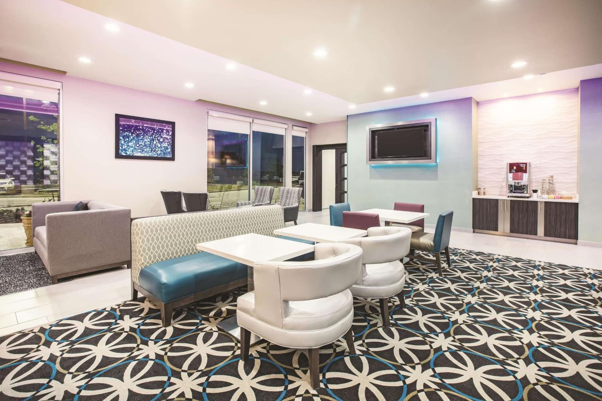 La Quinta by Wyndham Dallas Plano - The Colony gallery photo in The Colony, TX — image 27