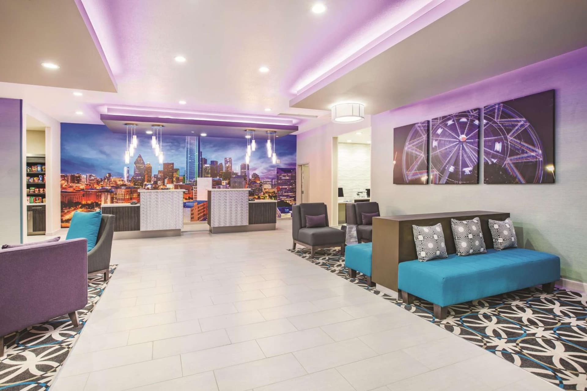 La Quinta by Wyndham Dallas Plano - The Colony gallery photo in The Colony, TX — image 17