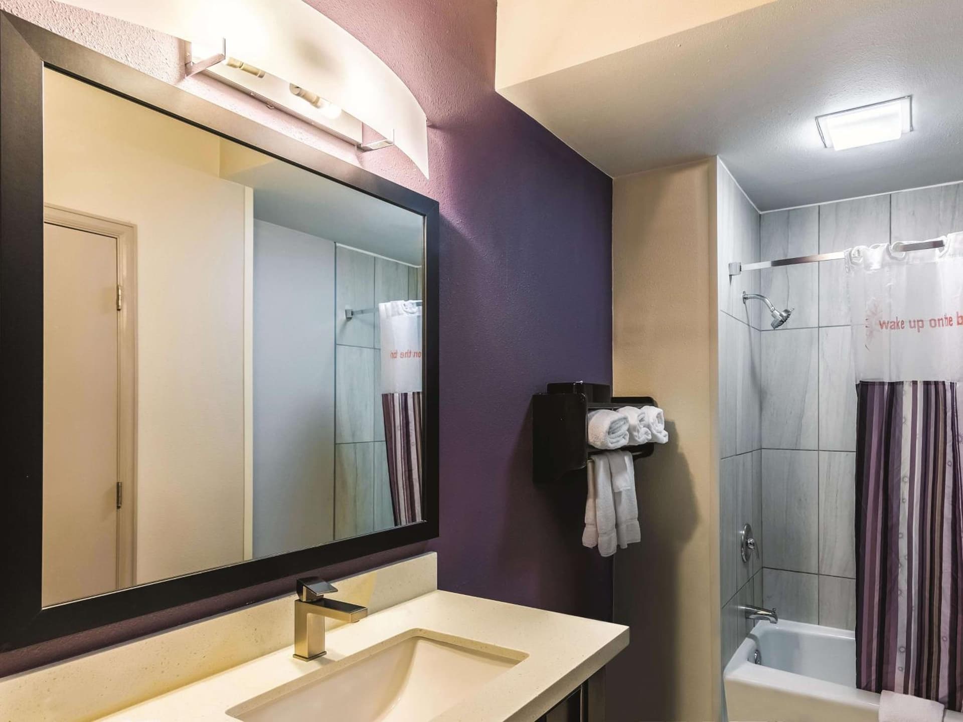 La Quinta by Wyndham Colorado Springs North gallery photo in Colorado Springs, CO — image 20