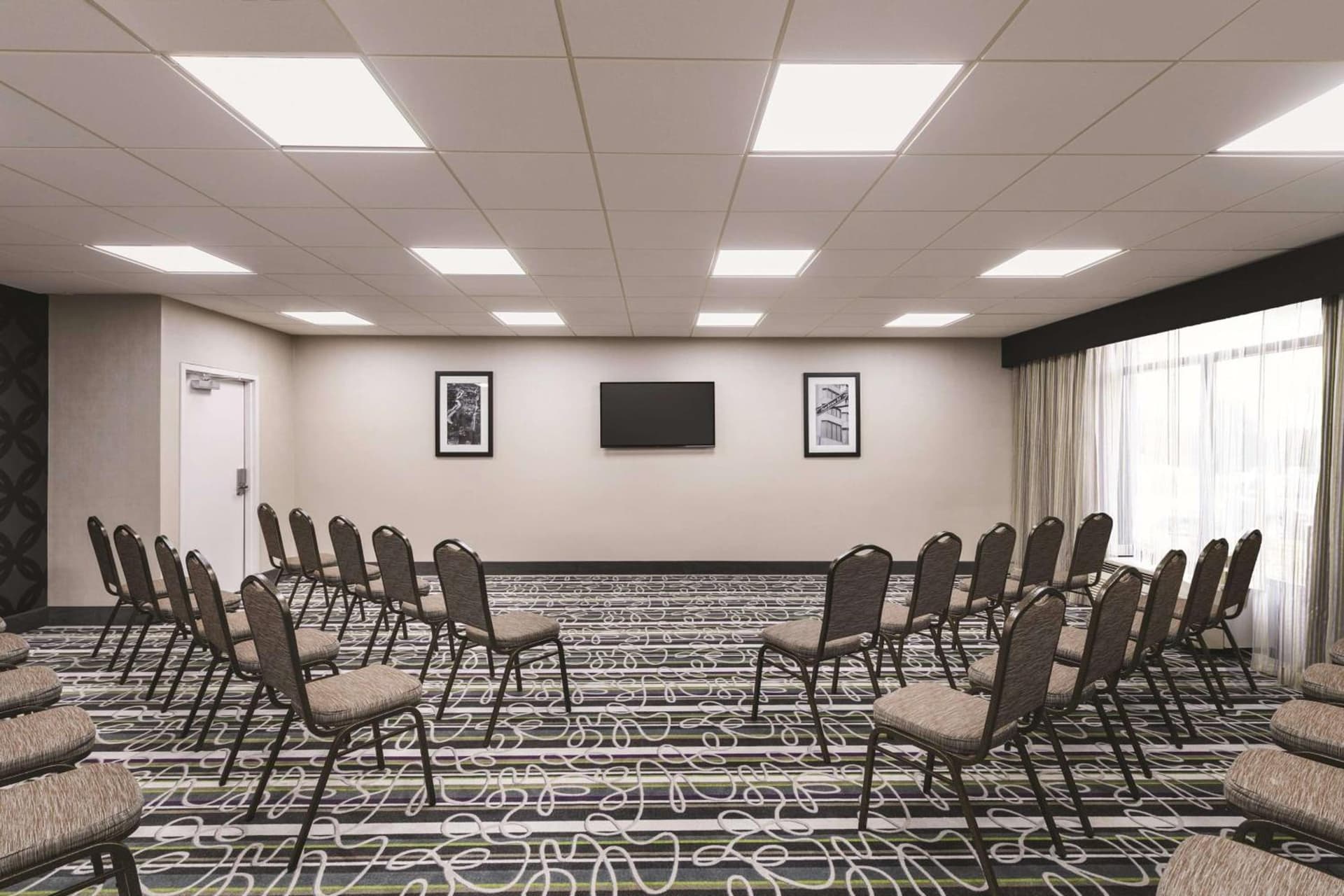La Quinta by Wyndham Kennesaw gallery photo in Kennesaw, GA — image 45