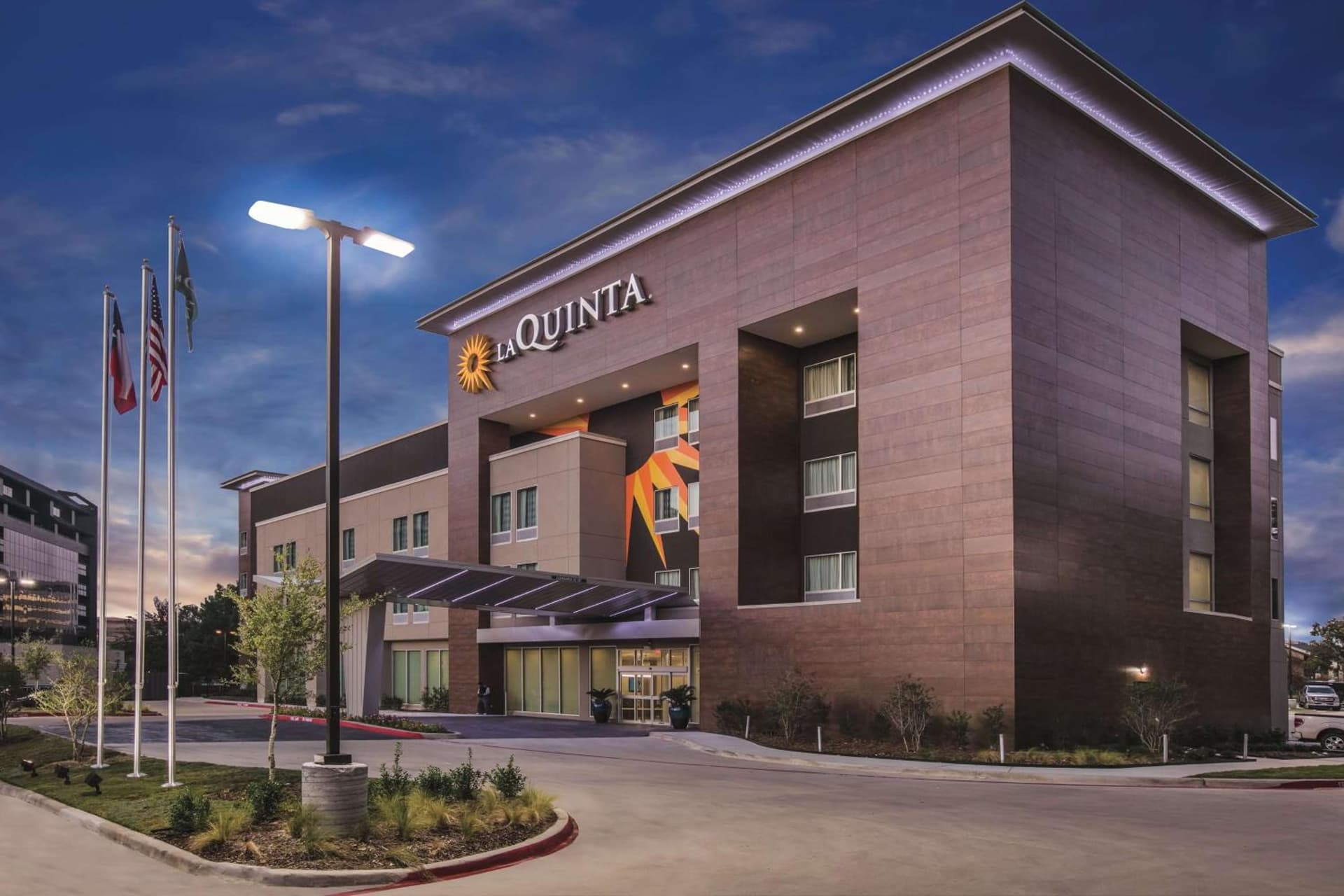 La Quinta by Wyndham Dallas - Richardson featured exterior or lobby in Dallas, TX — similar hotel