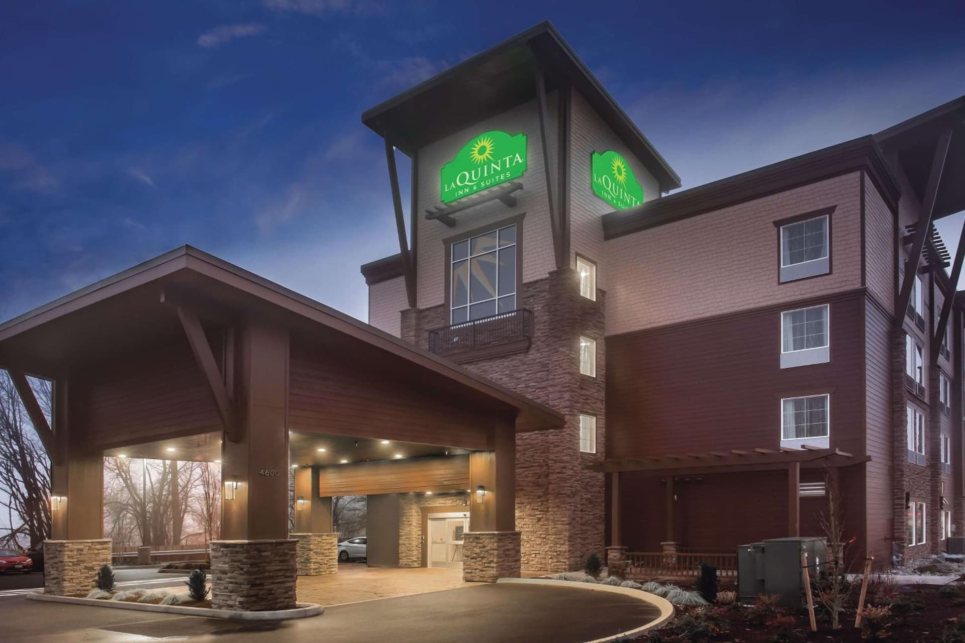 La Quinta by Wyndham Tumwater - Olympia interior in Tumwater, WA — gallery photo 2