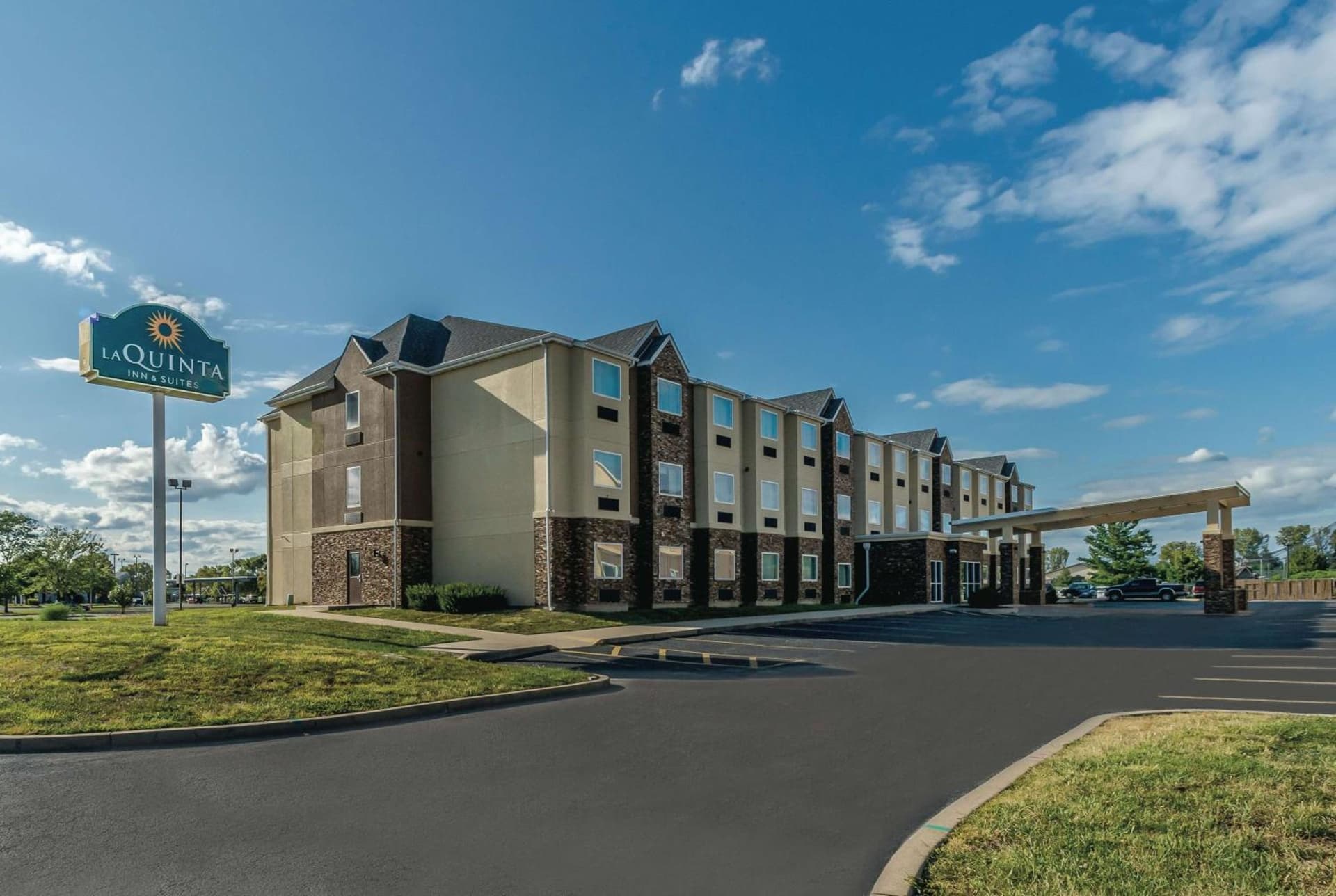 La Quinta by Wyndham Collinsville - St. Louis gallery photo in Collinsville, IL — image 12