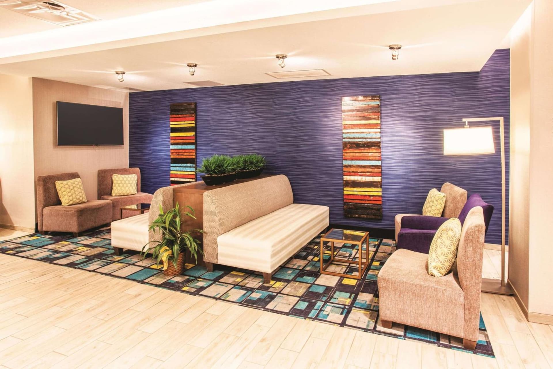La Quinta by Wyndham Duluth gallery photo in Duluth, MN — image 4