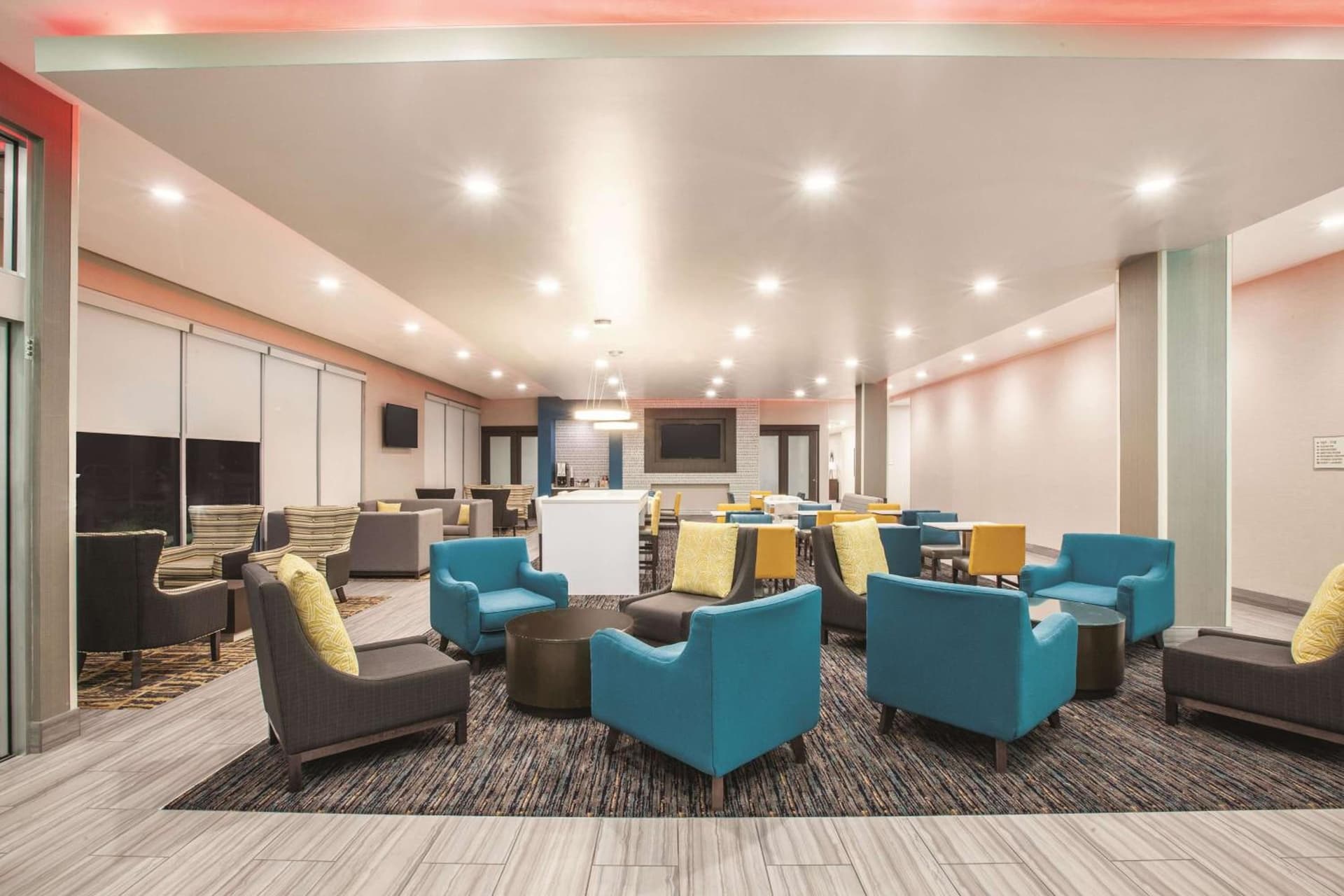 La Quinta by Wyndham Tulsa Broken Arrow gallery photo in Broken Arrow, OK — image 28