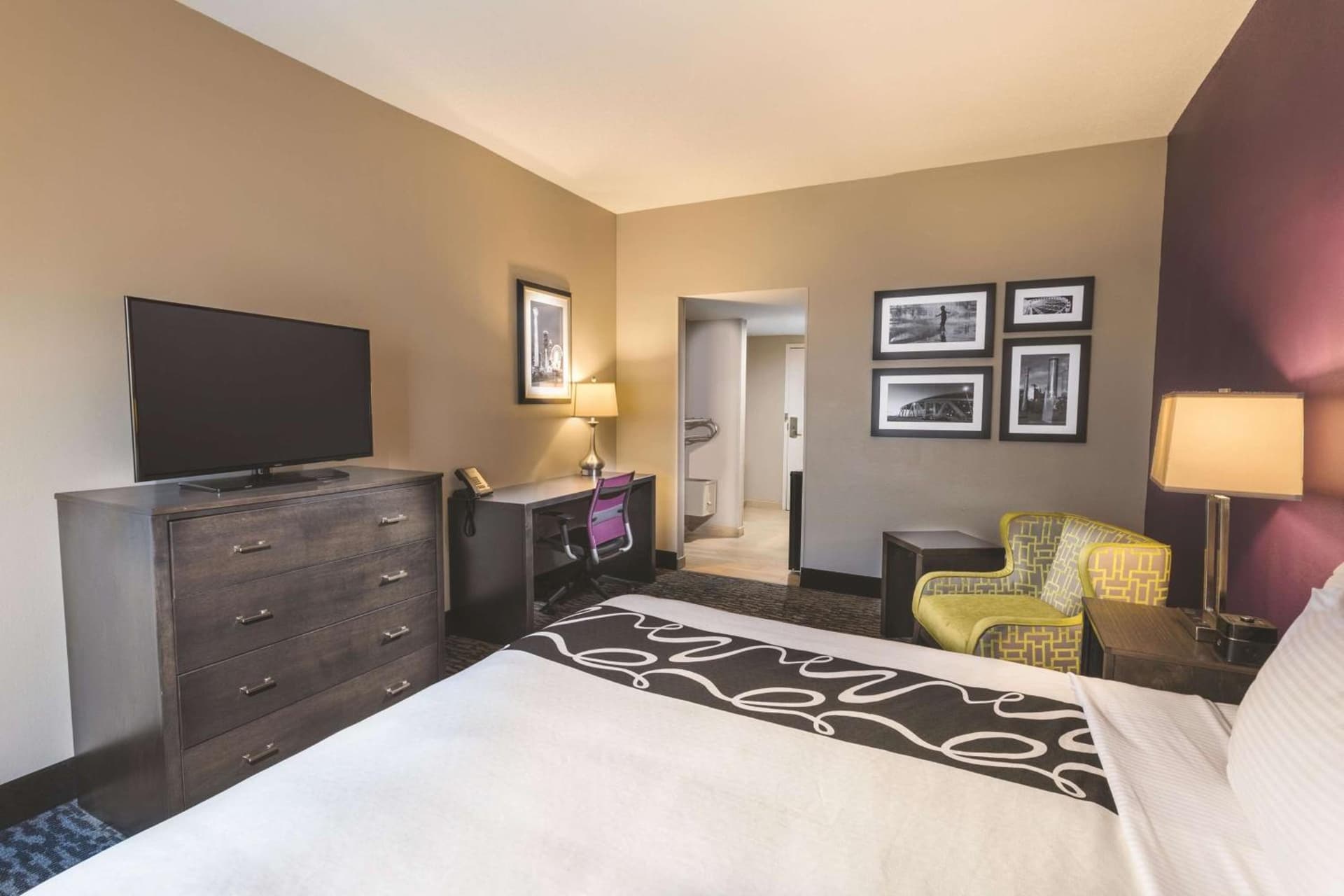 La Quinta by Wyndham Kennesaw gallery photo in Kennesaw, GA — image 11