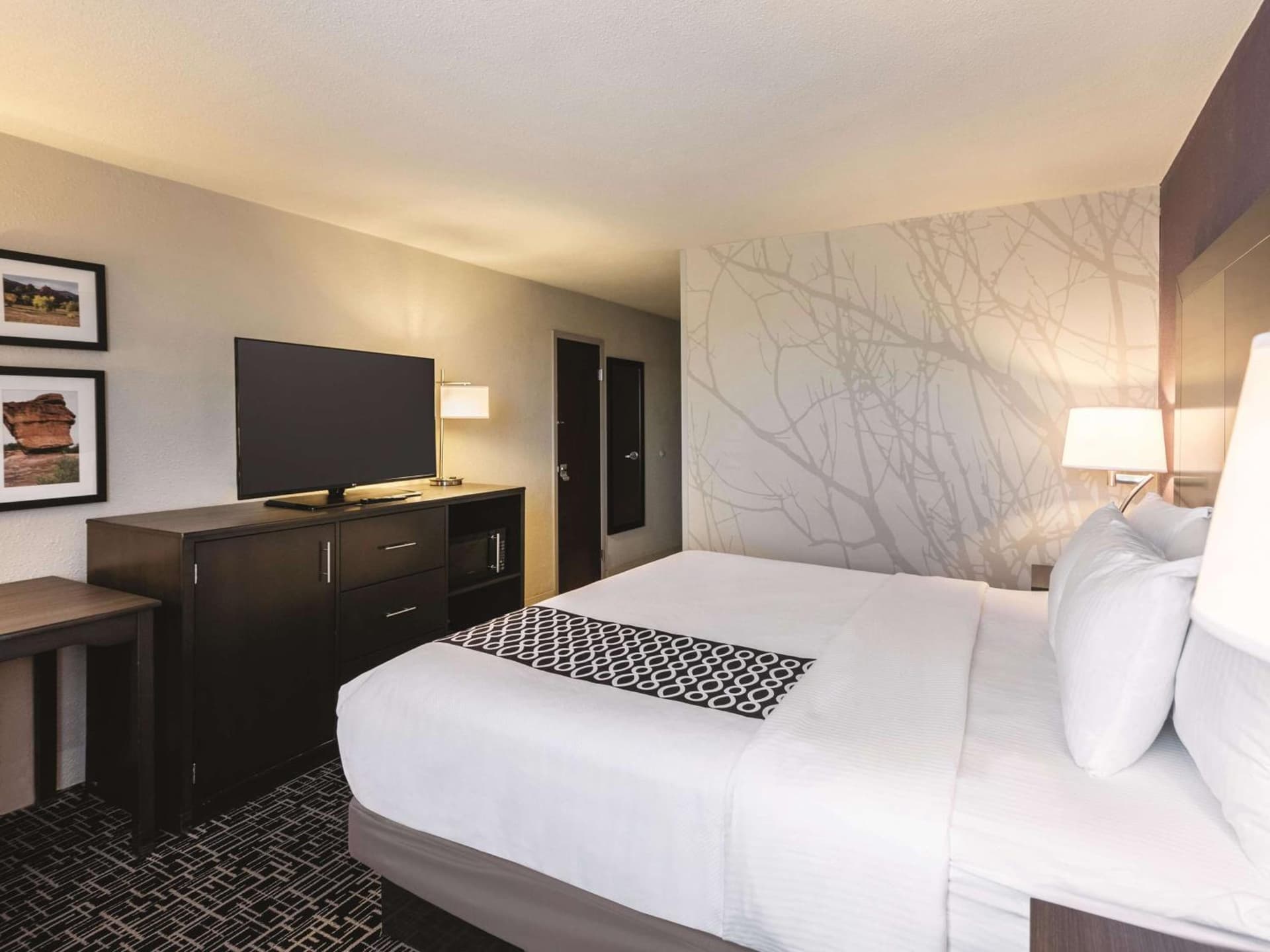 La Quinta by Wyndham Colorado Springs North gallery photo in Colorado Springs, CO — image 45