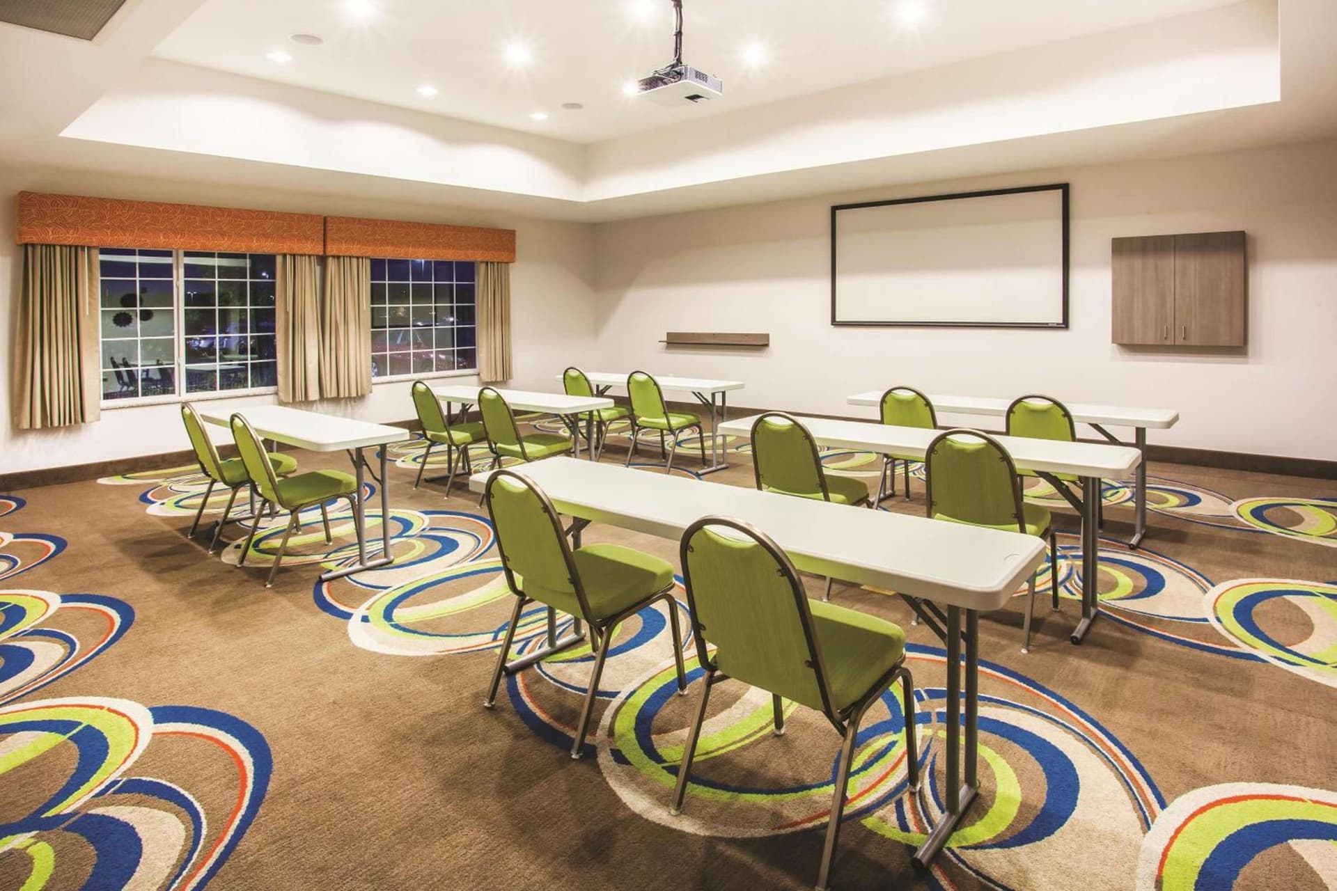 La Quinta by Wyndham St. Paul-Woodbury gallery photo in Woodbury, MN — image 4