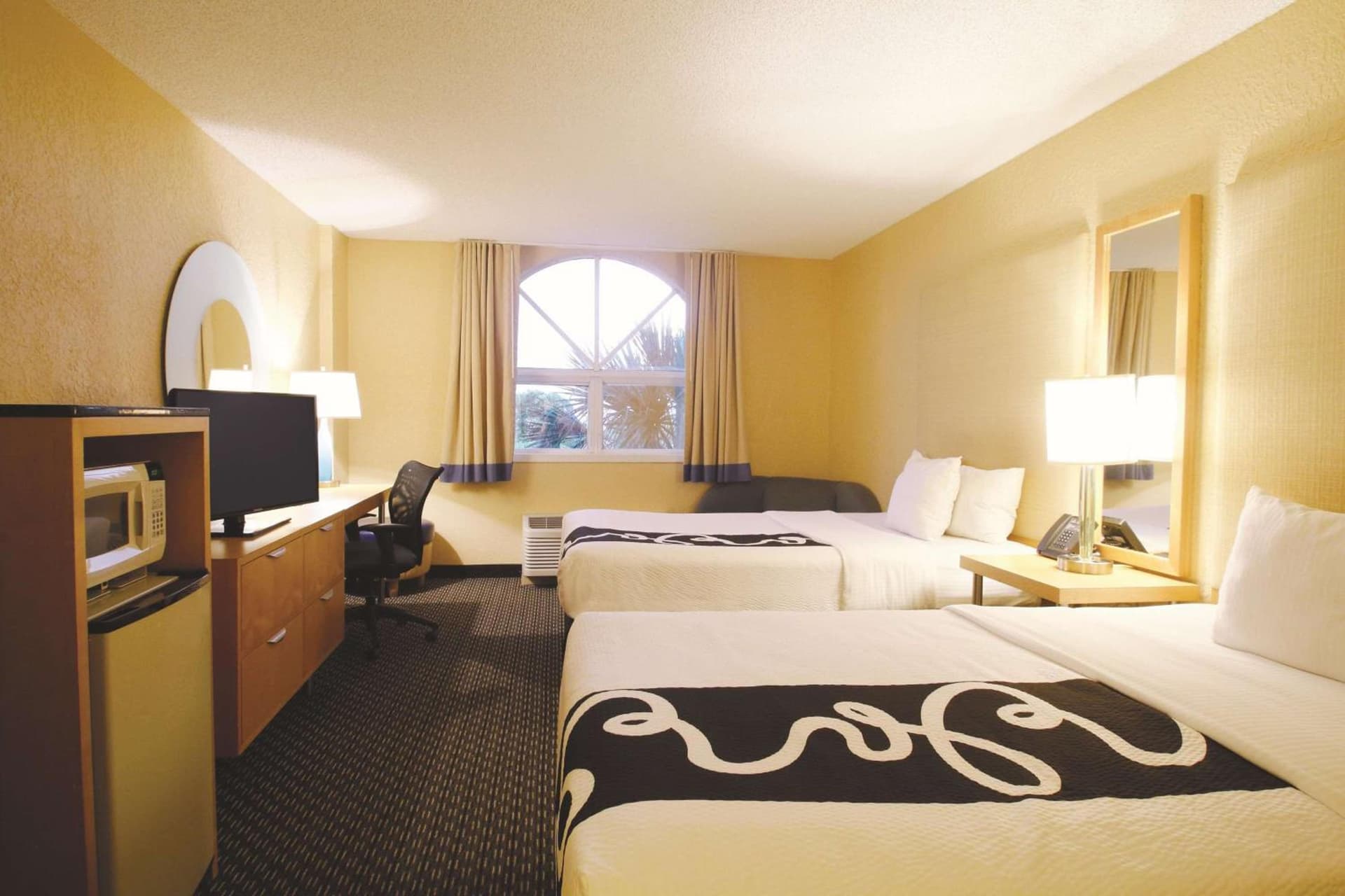 La Quinta by Wyndham Coral Springs South gallery photo in Coral Springs, FL — image 32