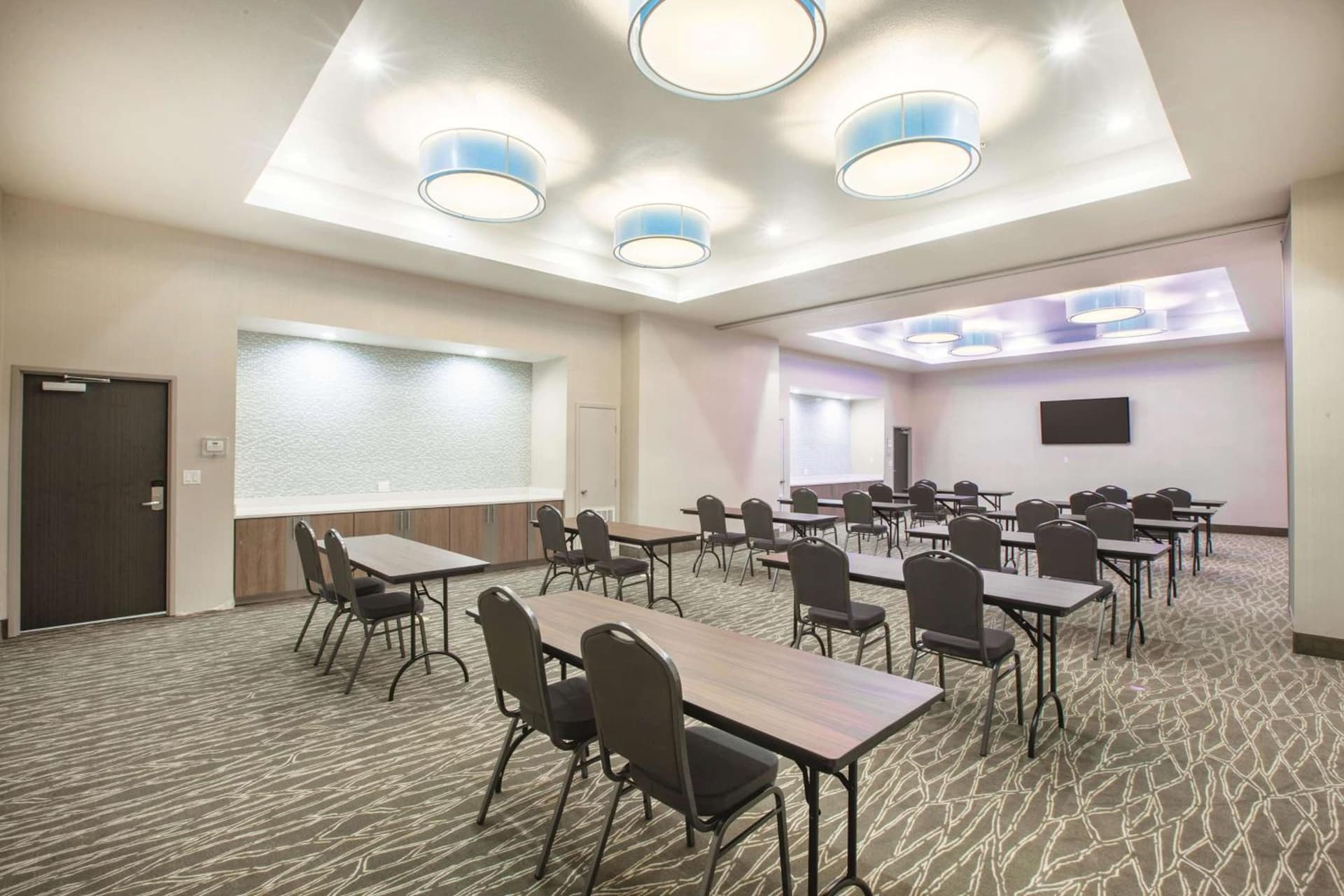 La Quinta by Wyndham San Marcos Outlet Mall gallery photo in San Marcos, TX — image 31