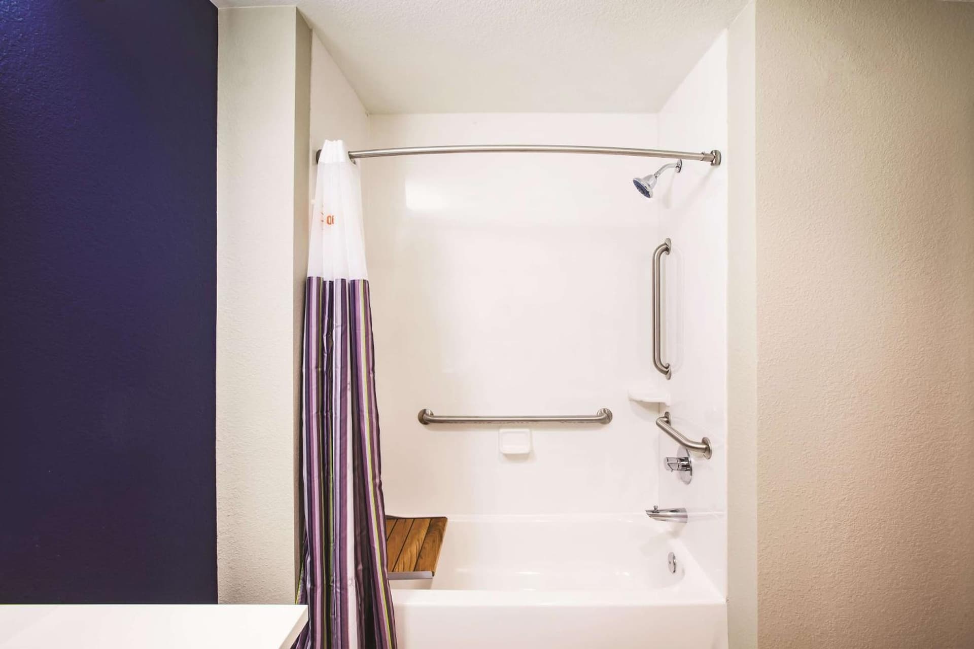 La Quinta by Wyndham Wichita Northeast gallery photo in Wichita, KS — image 4