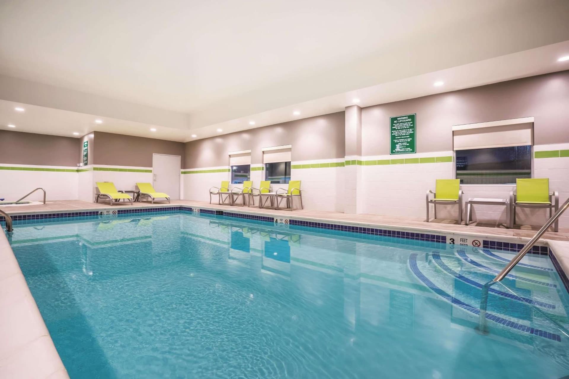 La Quinta Inn & Suites by Wyndham Clifton Park Saratoga Area 1749 Route 9 gallery photo in Clifton Park, NY — image 14