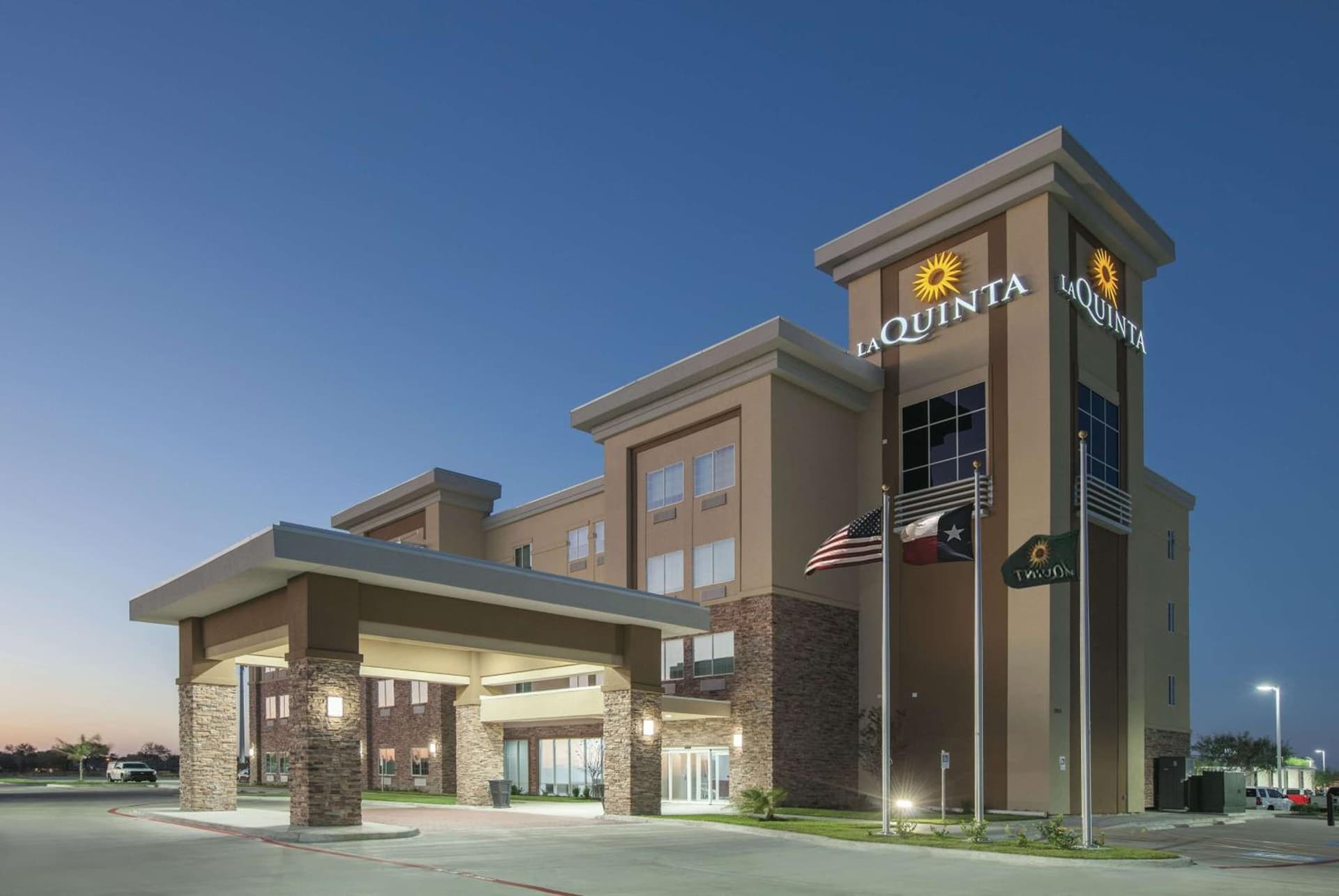 La Quinta by Wyndham Kingsville featured exterior or lobby in Kingsville, TX — similar hotel
