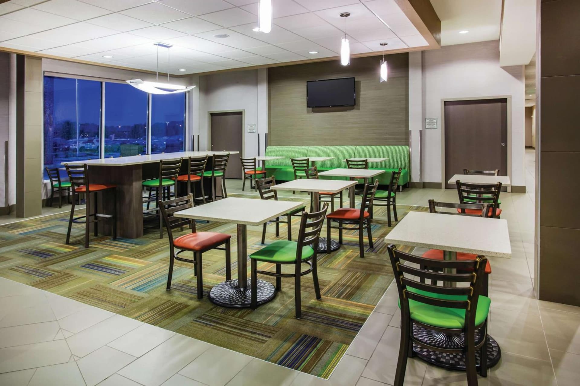 La Quinta by Wyndham St. Paul-Woodbury gallery photo in Woodbury, MN — image 19