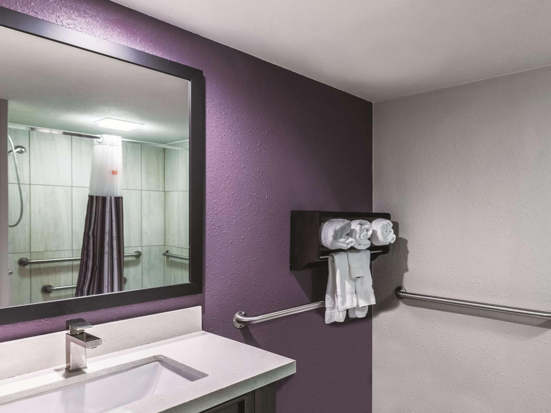 La Quinta by Wyndham Colorado Springs North gallery photo in Colorado Springs, CO — image 16