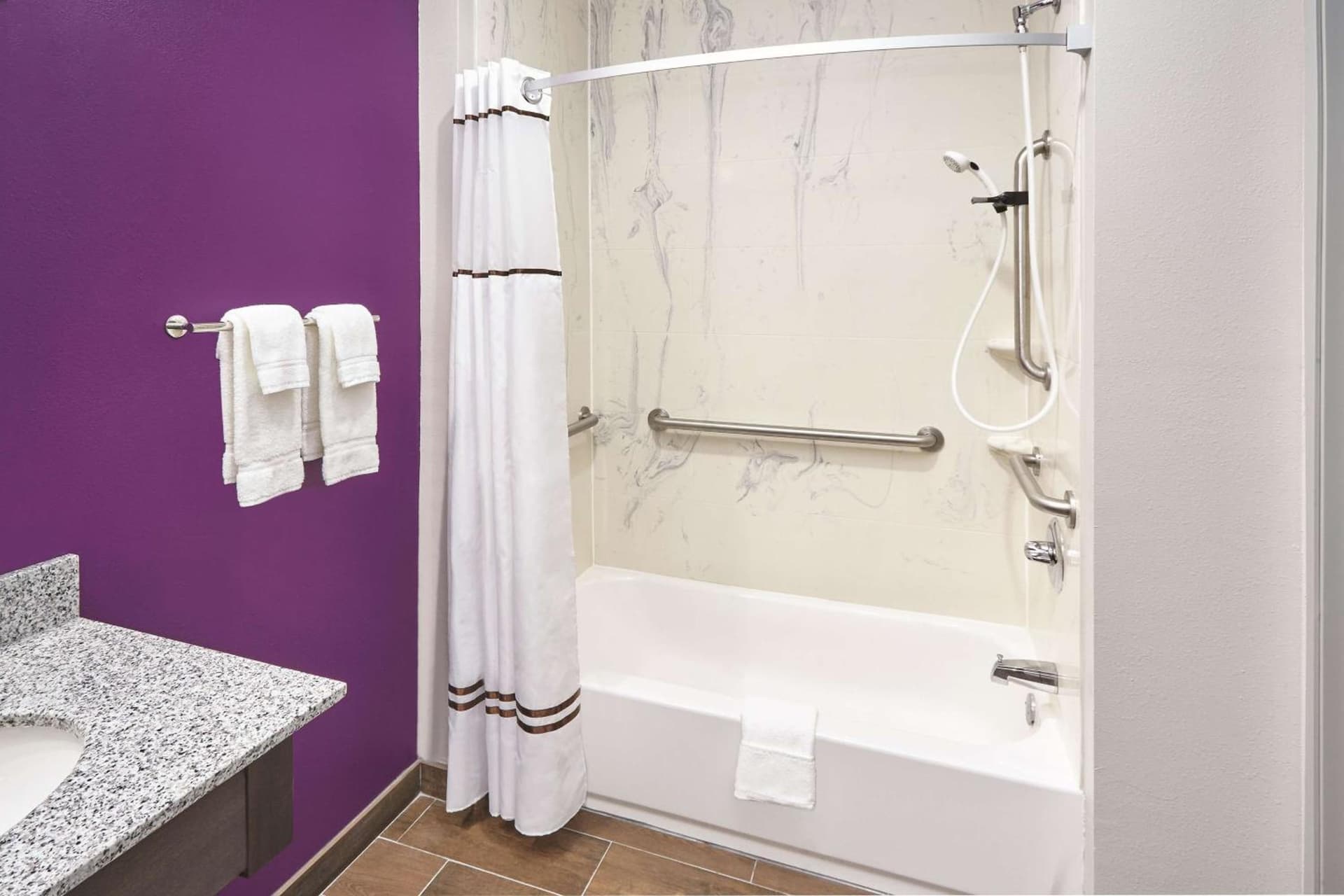 La Quinta by Wyndham Springfield IL gallery photo in Springfield, IL — image 23