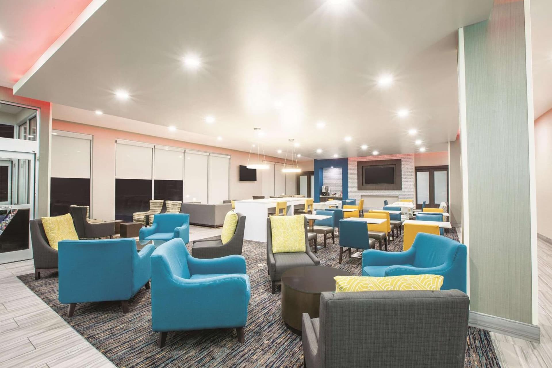 La Quinta by Wyndham Tulsa Broken Arrow gallery photo in Broken Arrow, OK — image 4