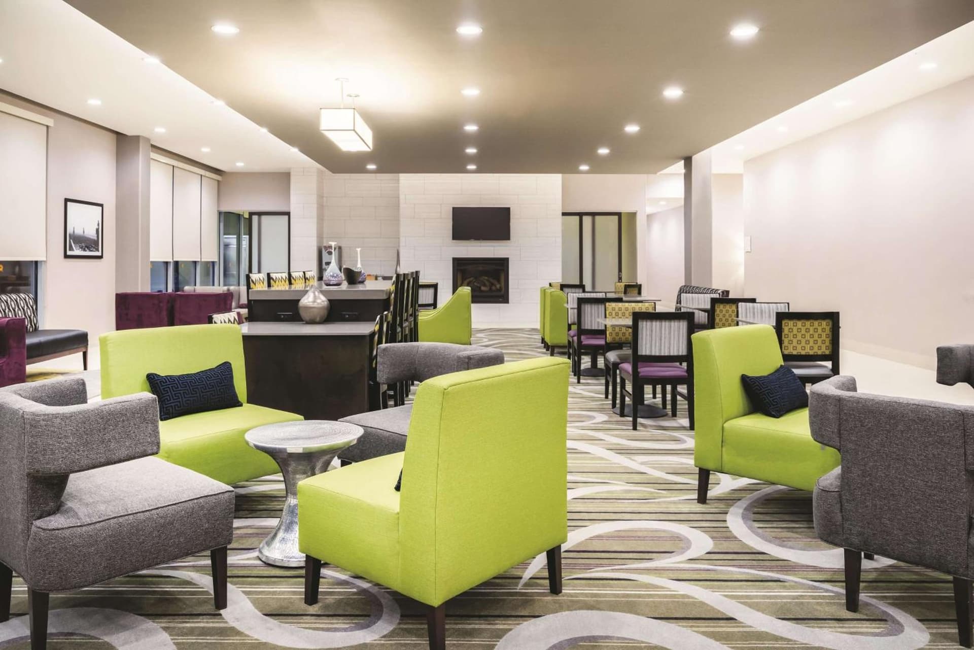 La Quinta Inn & Suites by Wyndham Clifton Park Saratoga Area 1749 Route 9 gallery photo in Clifton Park, NY — image 32