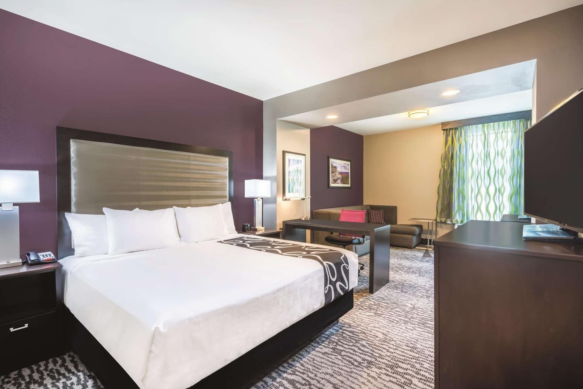 La Quinta Inn & Suites by Wyndham Clifton Park Saratoga Area 1749 Route 9 gallery photo in Clifton Park, NY — image 27