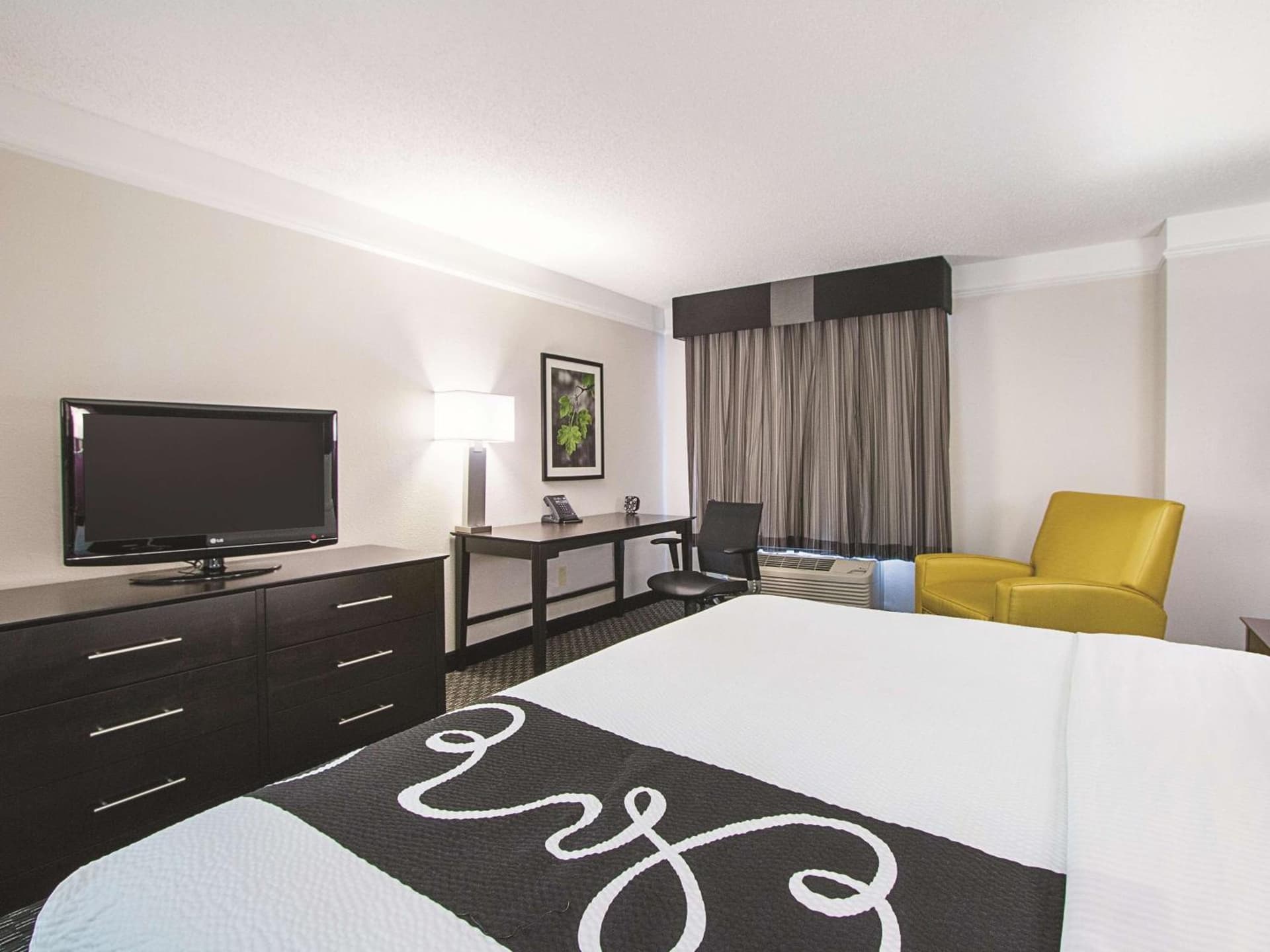 La Quinta by Wyndham Plantation at SW 6th St gallery photo in Plantation, FL — image 20