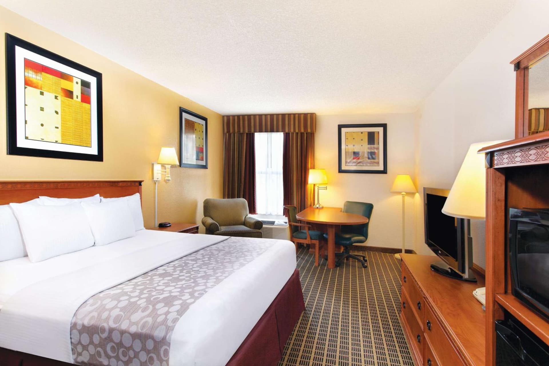 La Quinta Inn by Wyndham Orlando International Drive North gallery photo in Orlando, FL — image 46