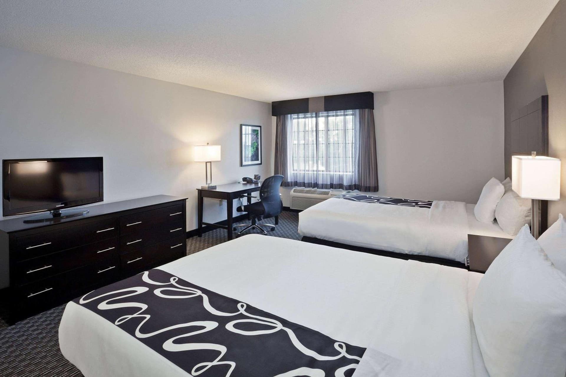 La Quinta Inn & Suites by Wyndham Charleston Riverview gallery photo in Charleston, SC — image 26