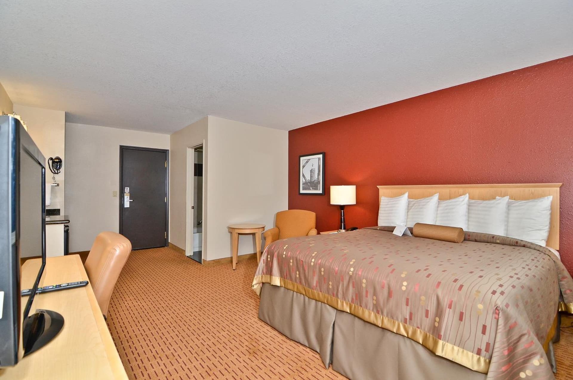 Clackamas Inn and Suites gallery photo in Clackamas, OR — image 5