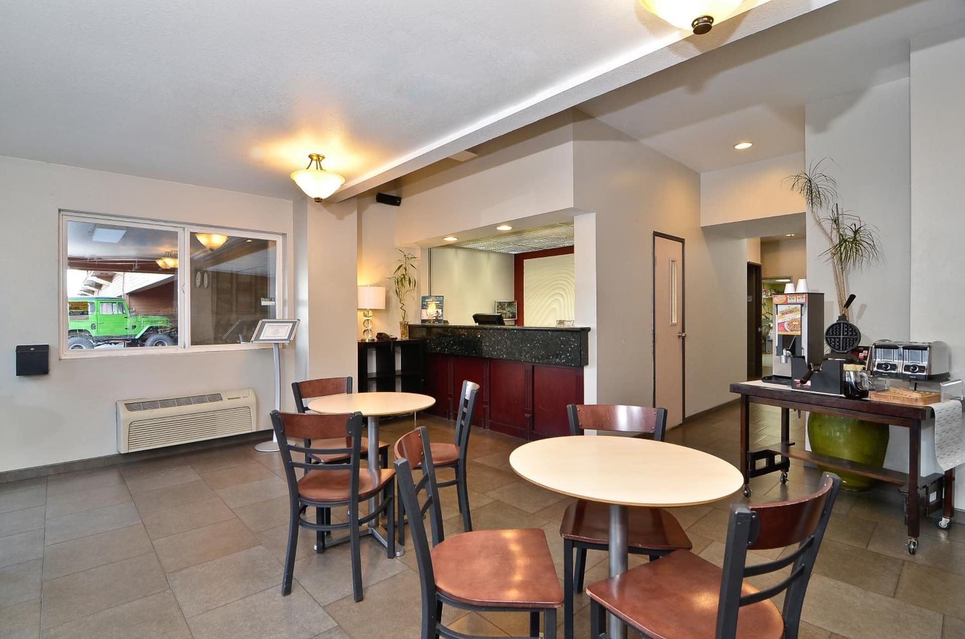Clackamas Inn and Suites gallery photo in Clackamas, OR — image 27