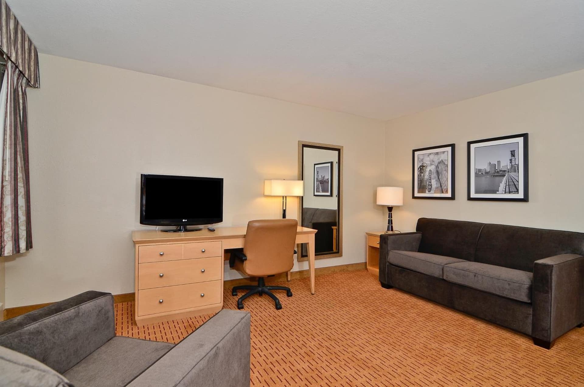 Clackamas Inn and Suites gallery photo in Clackamas, OR — image 18