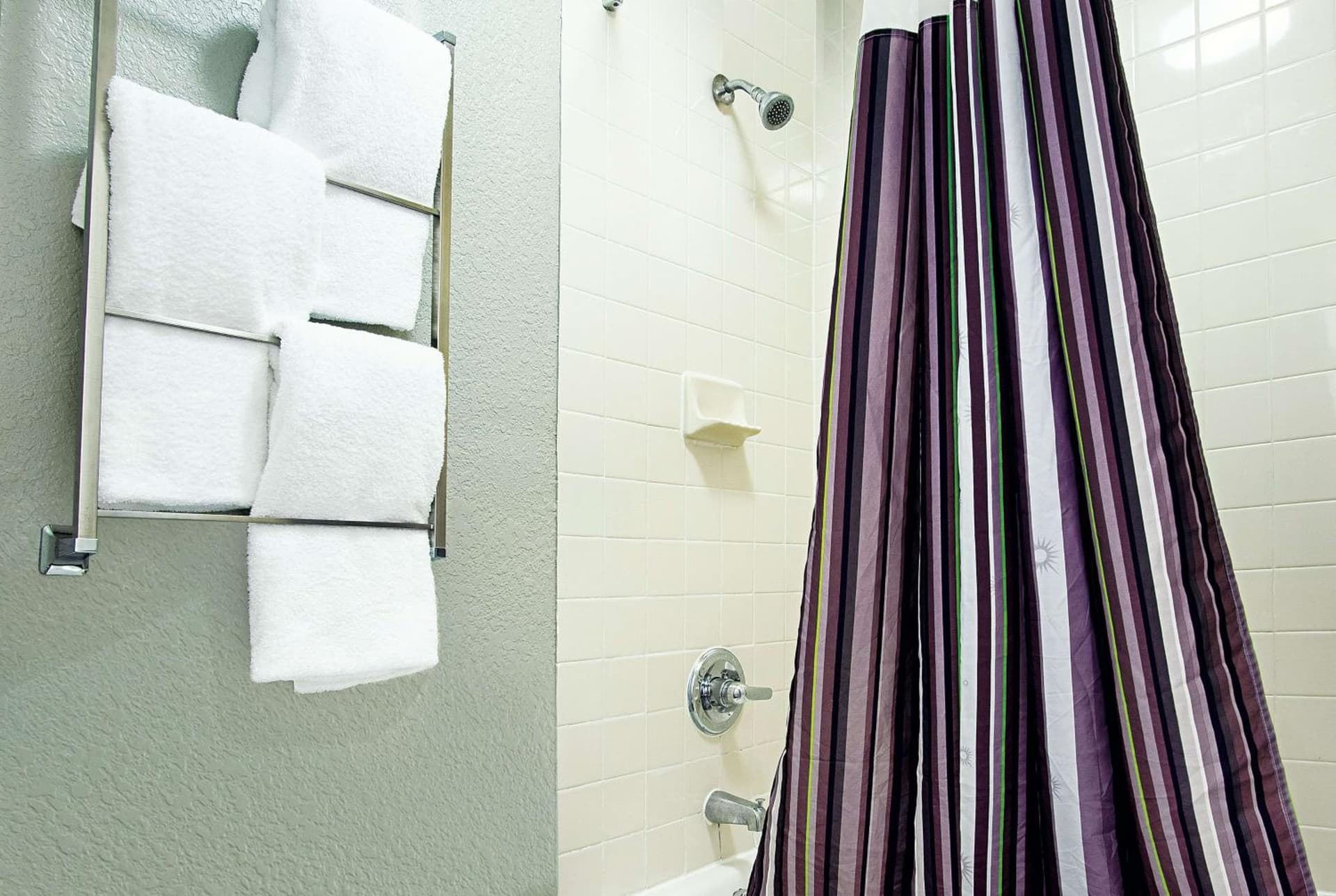La Quinta Inn by Wyndham West Palm Beach - Florida Turnpike gallery photo in West Palm Beach, FL — image 37