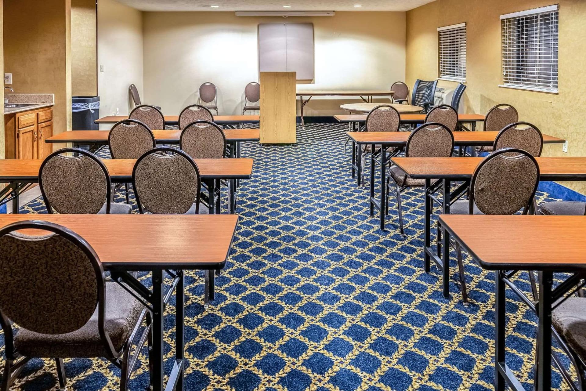Quality Inn & Suites Seville gallery photo in Seville, OH — image 4