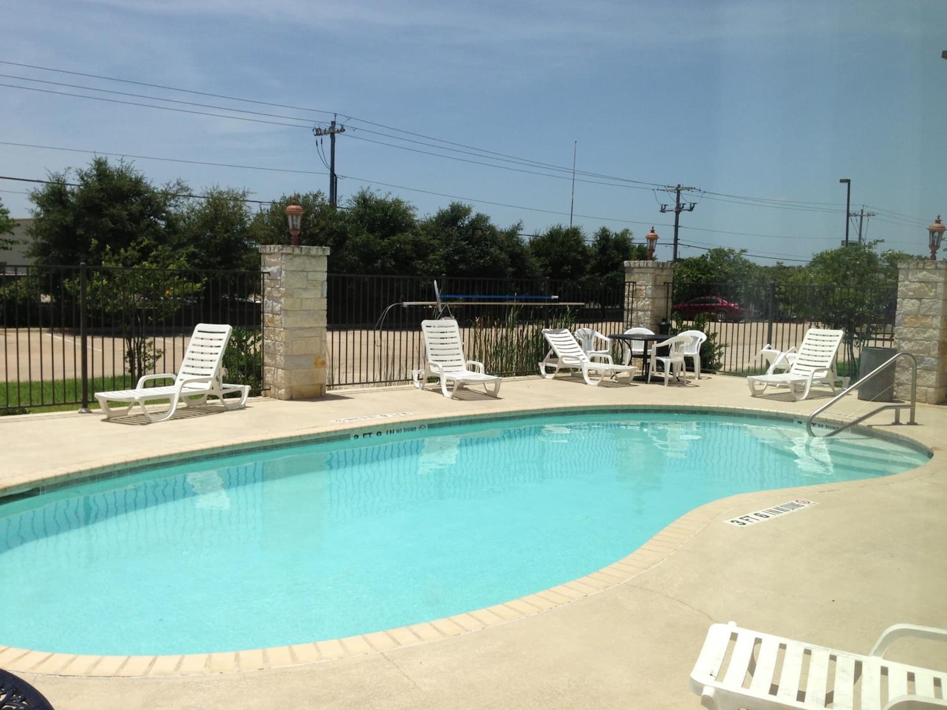 Wingate by Wyndham College Station South interior in College Station, TX — gallery photo 2