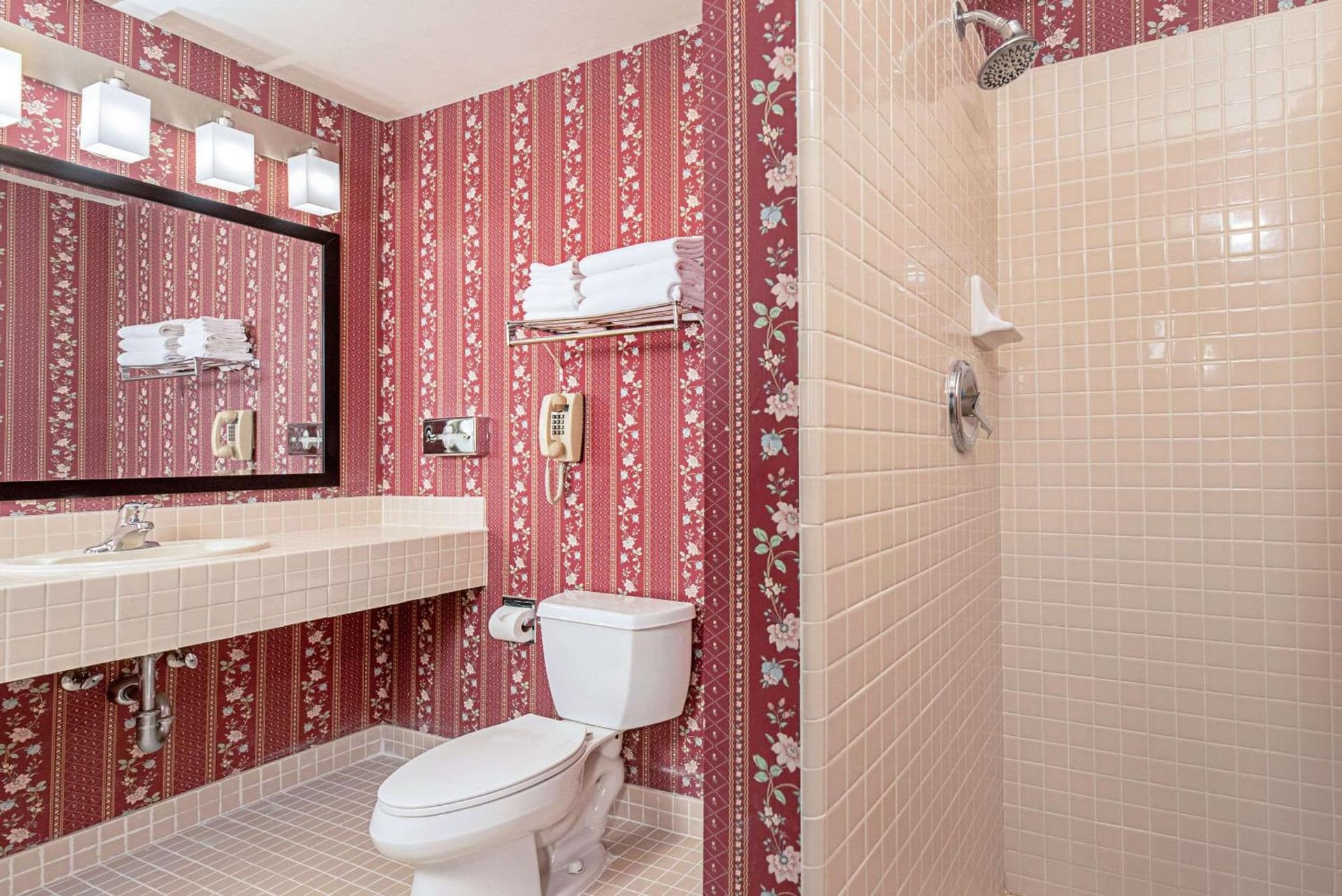 Clarion Inn Silicon Valley gallery photo in San Jose, CA — image 36