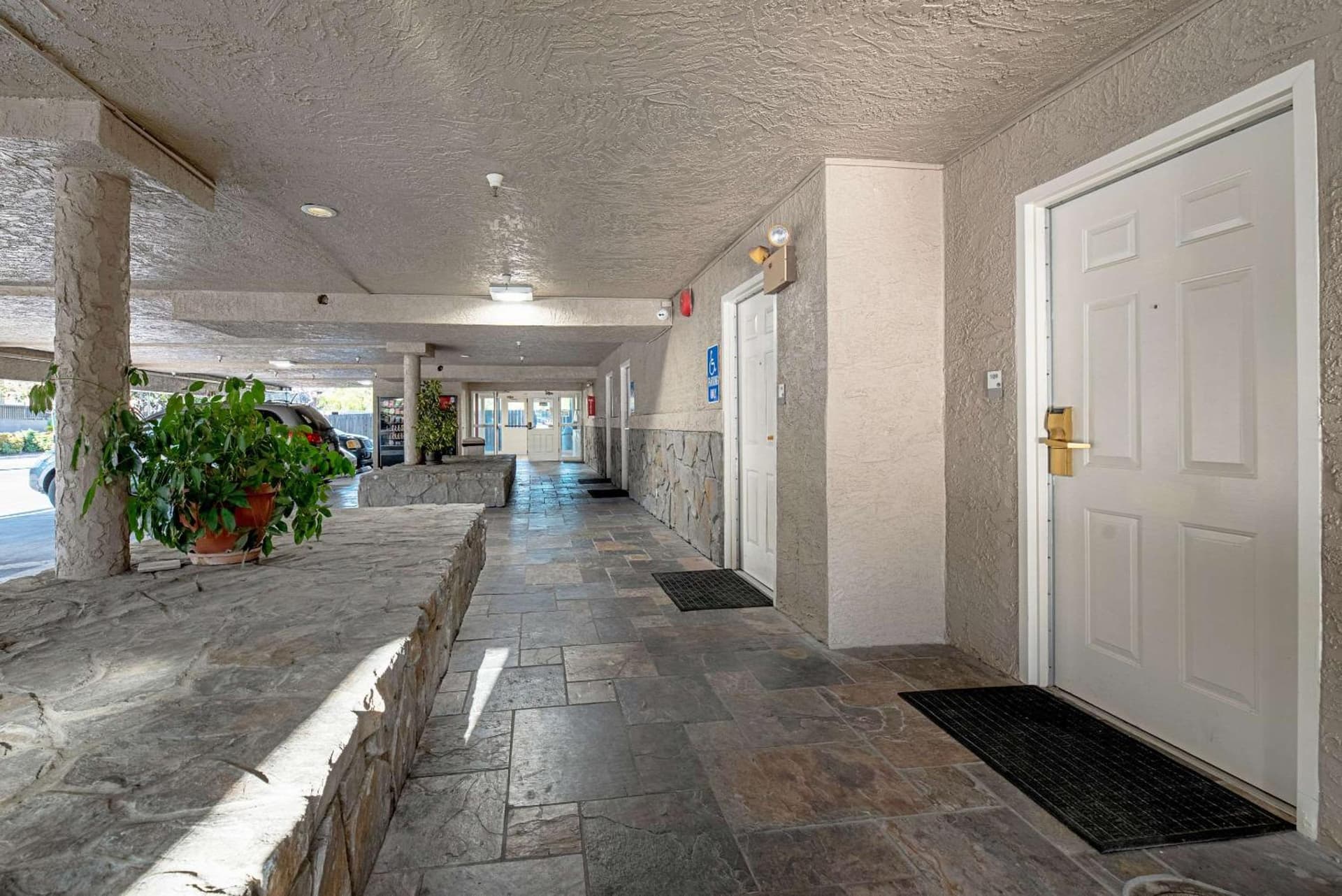 Clarion Inn Silicon Valley gallery photo in San Jose, CA — image 22