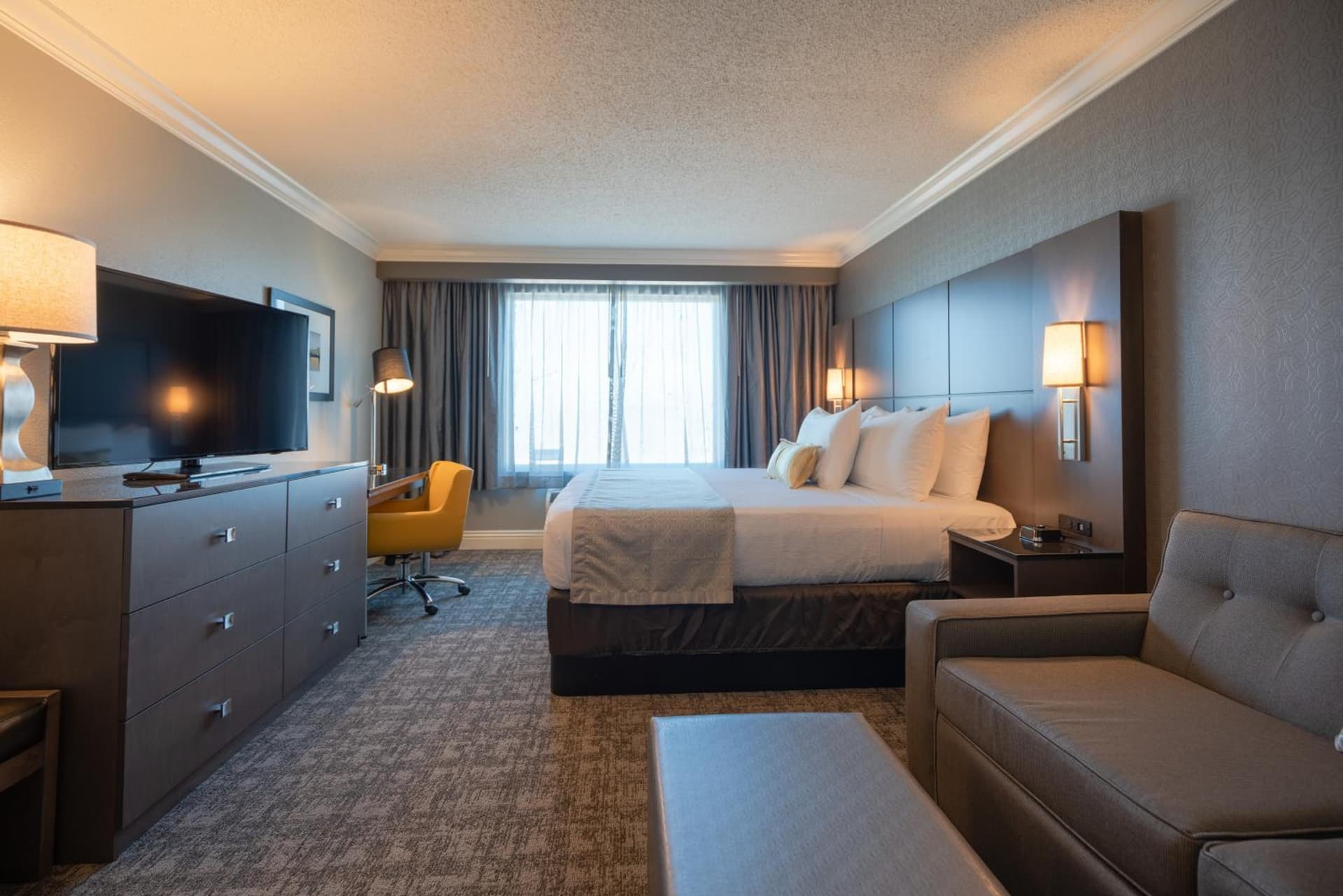 Cottonwood Airport & Expo Hotel Louisville gallery photo in Louisville, KY — image 36
