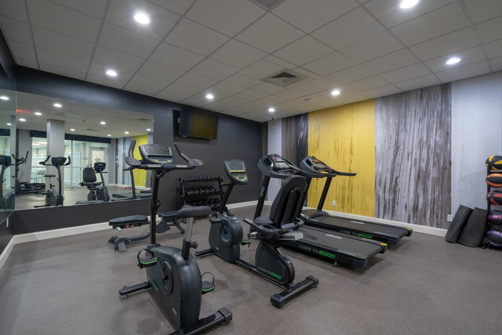 Cottonwood Airport & Expo Hotel Louisville gallery photo in Louisville, KY — image 24